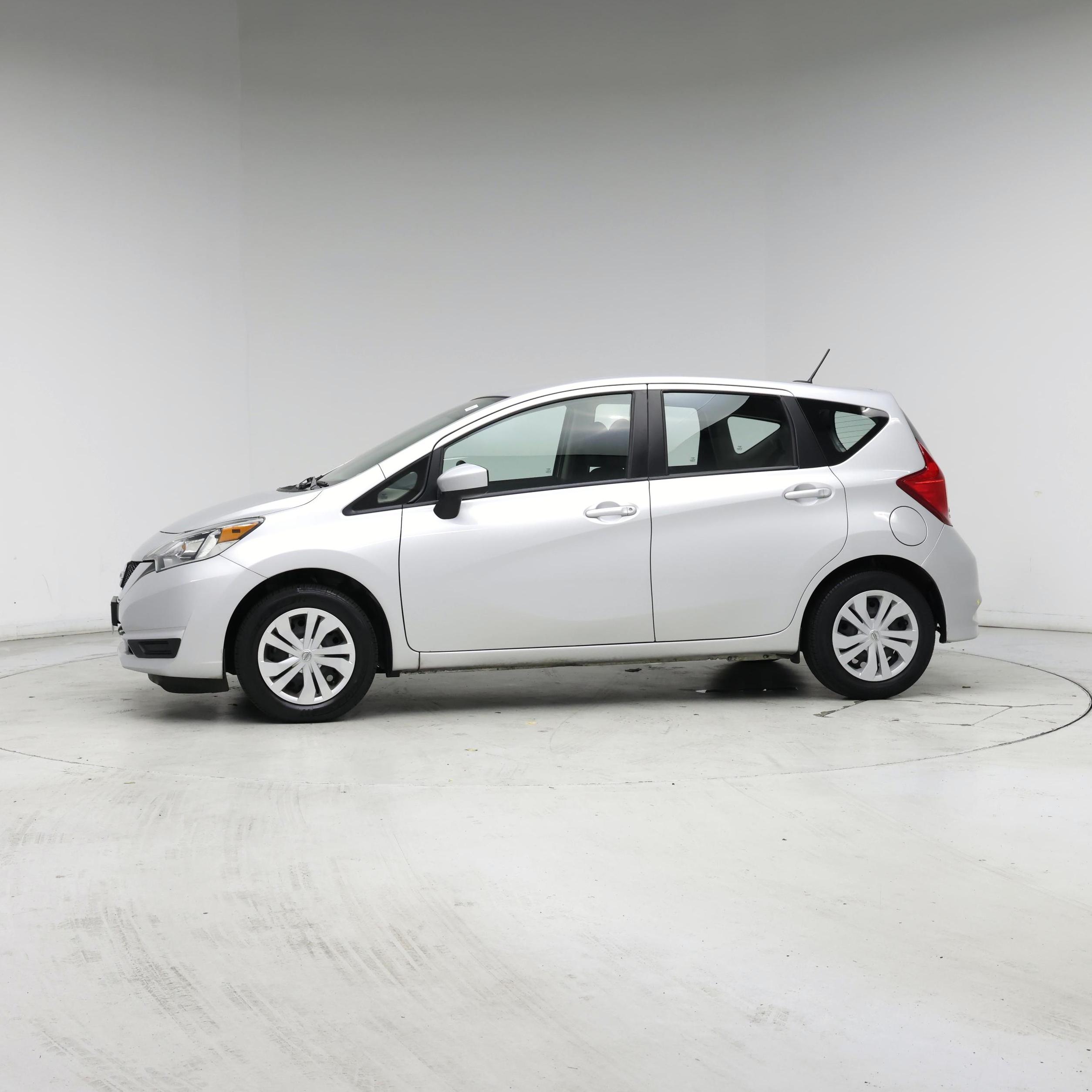 Thumbnail: 2017 Nissan Versa Note - 3
