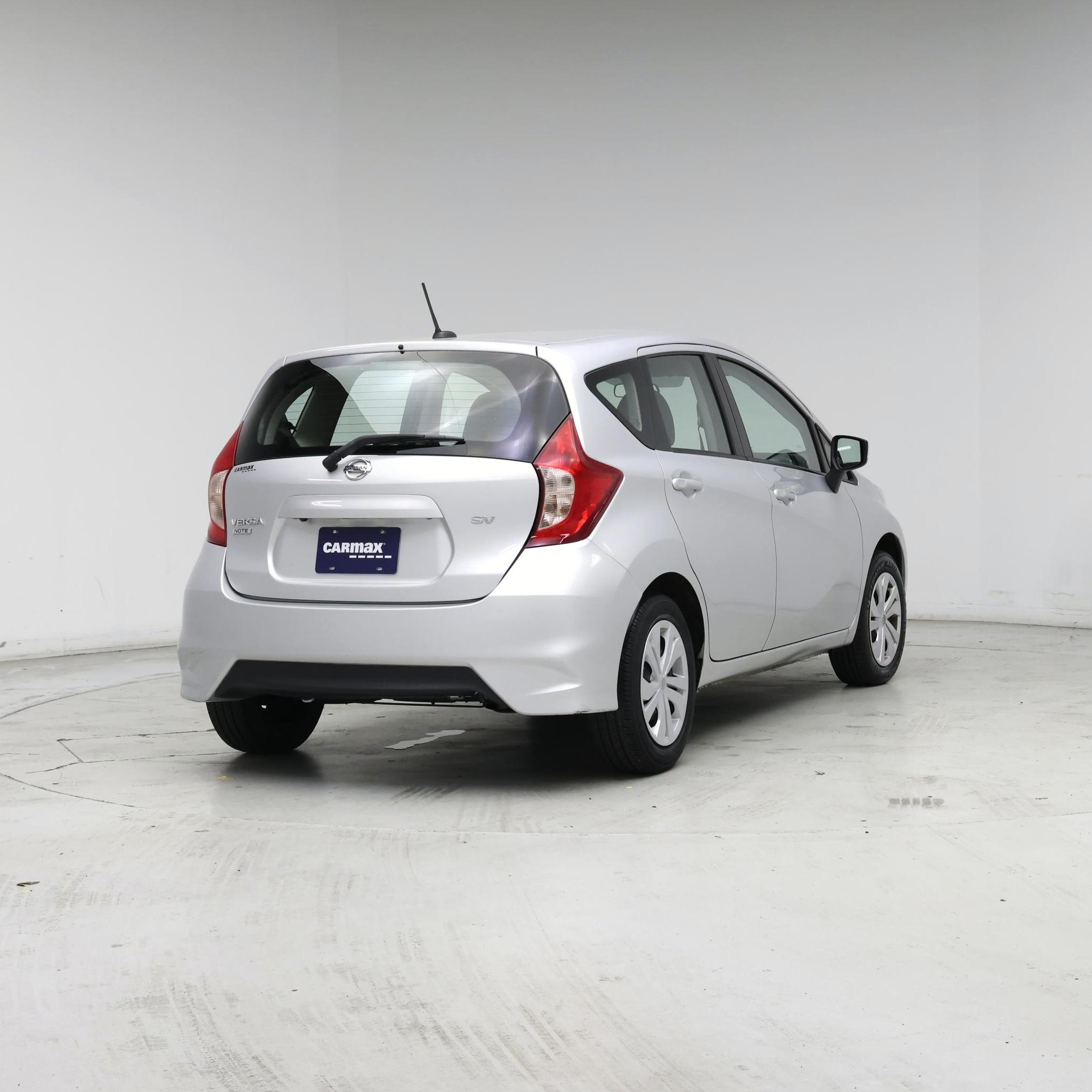 Thumbnail: 2017 Nissan Versa Note - 8