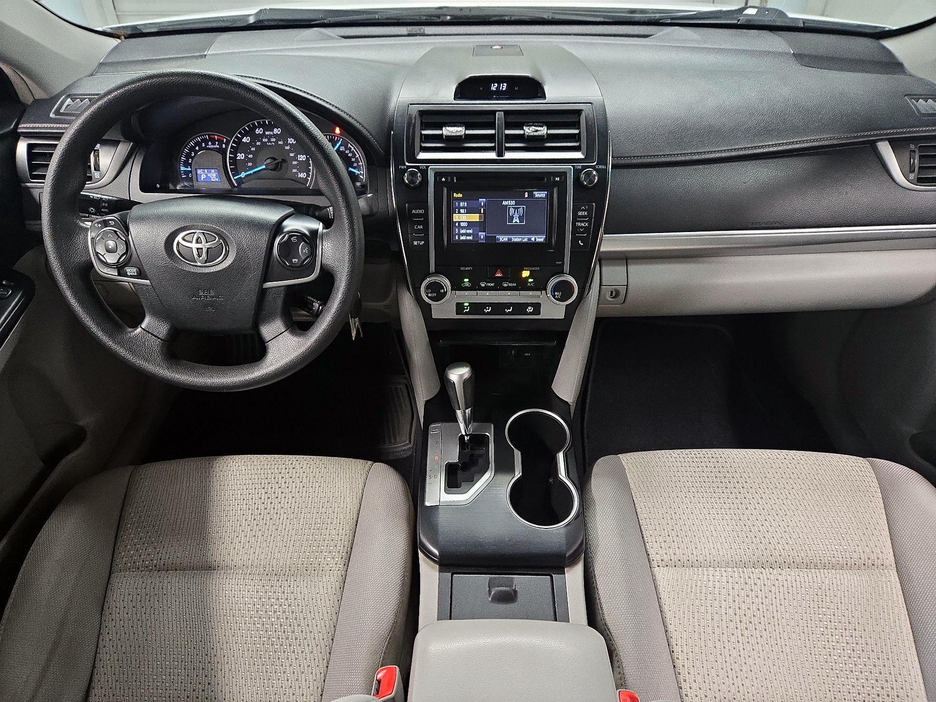 Thumbnail: 2014 Toyota Camry - 9