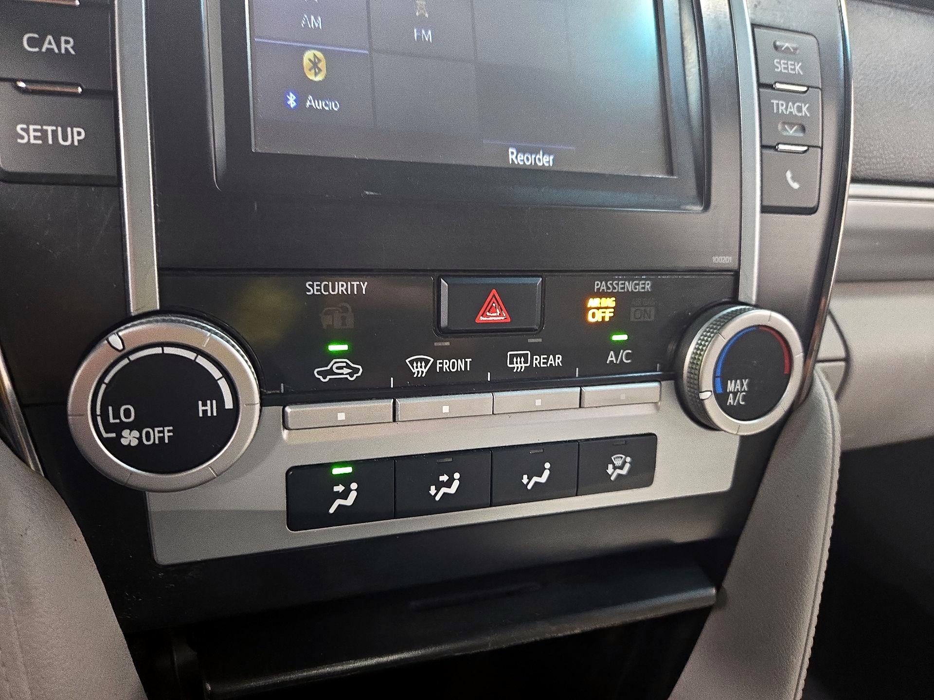 Thumbnail: 2014 Toyota Camry - 16