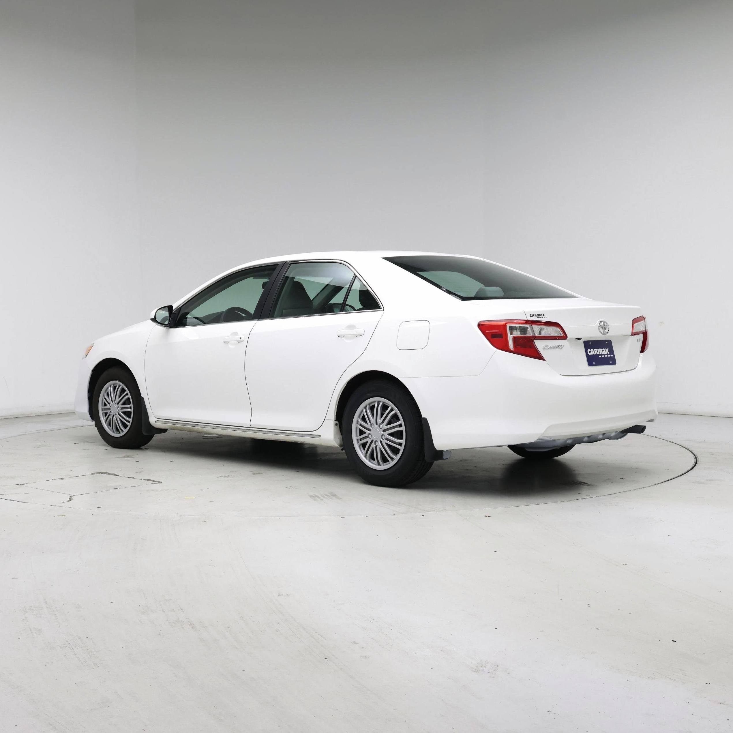 Thumbnail: 2014 Toyota Camry - 2
