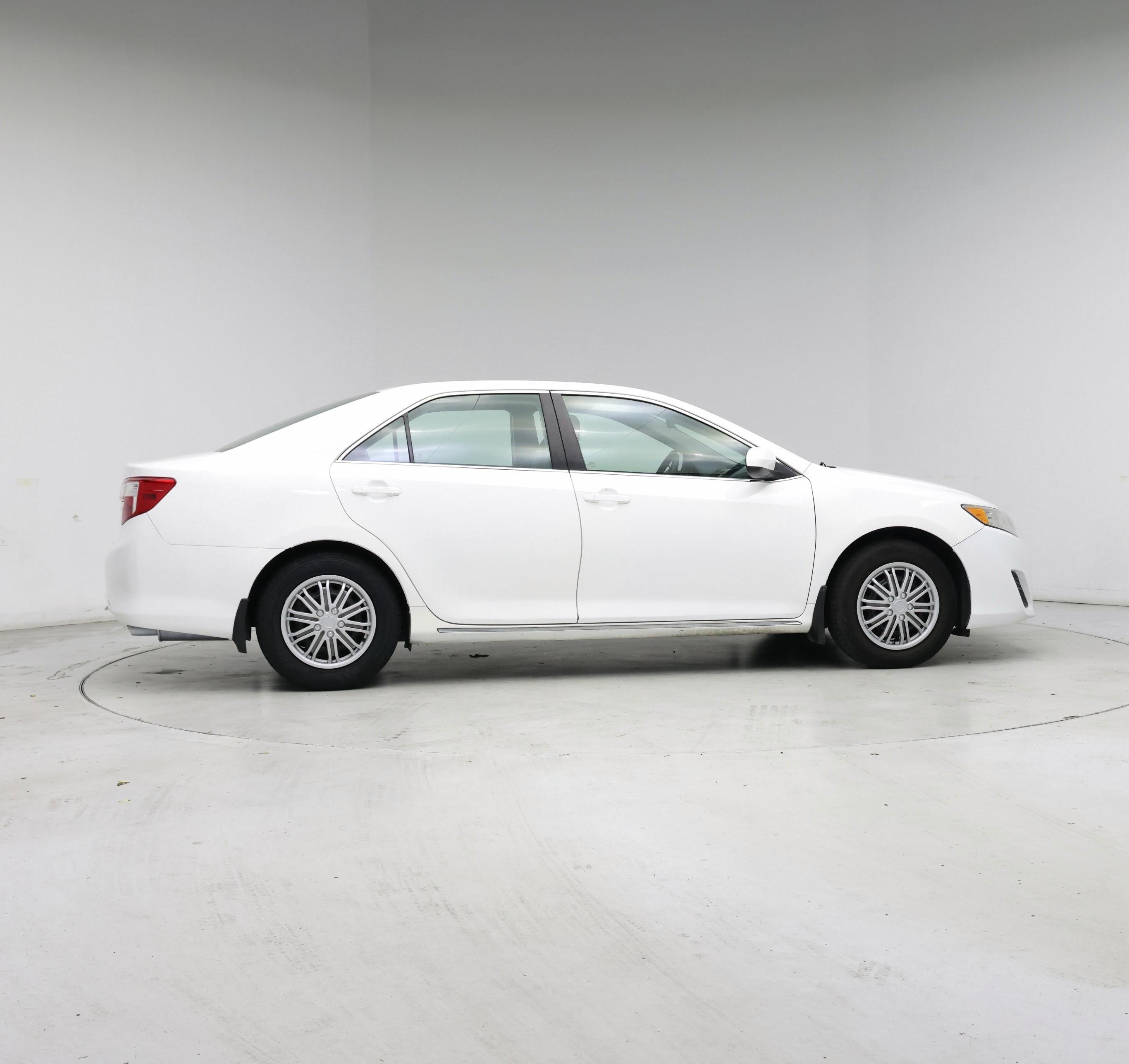 Thumbnail: 2014 Toyota Camry - 7