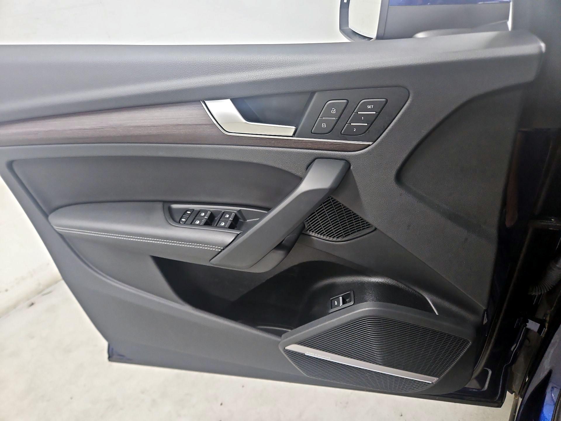 Thumbnail: 2021 Audi Q5 - 12