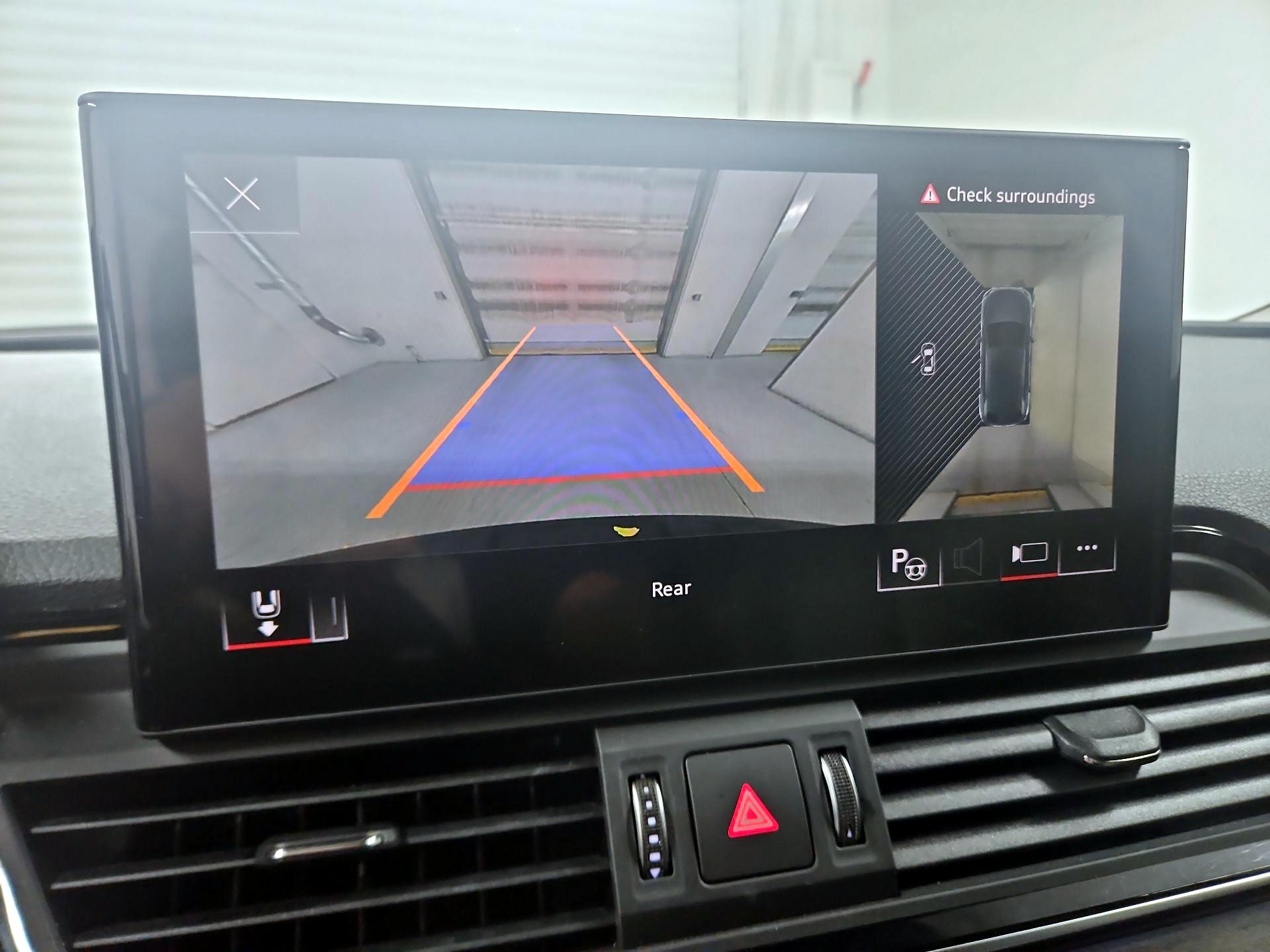Thumbnail: 2021 Audi Q5 - 15