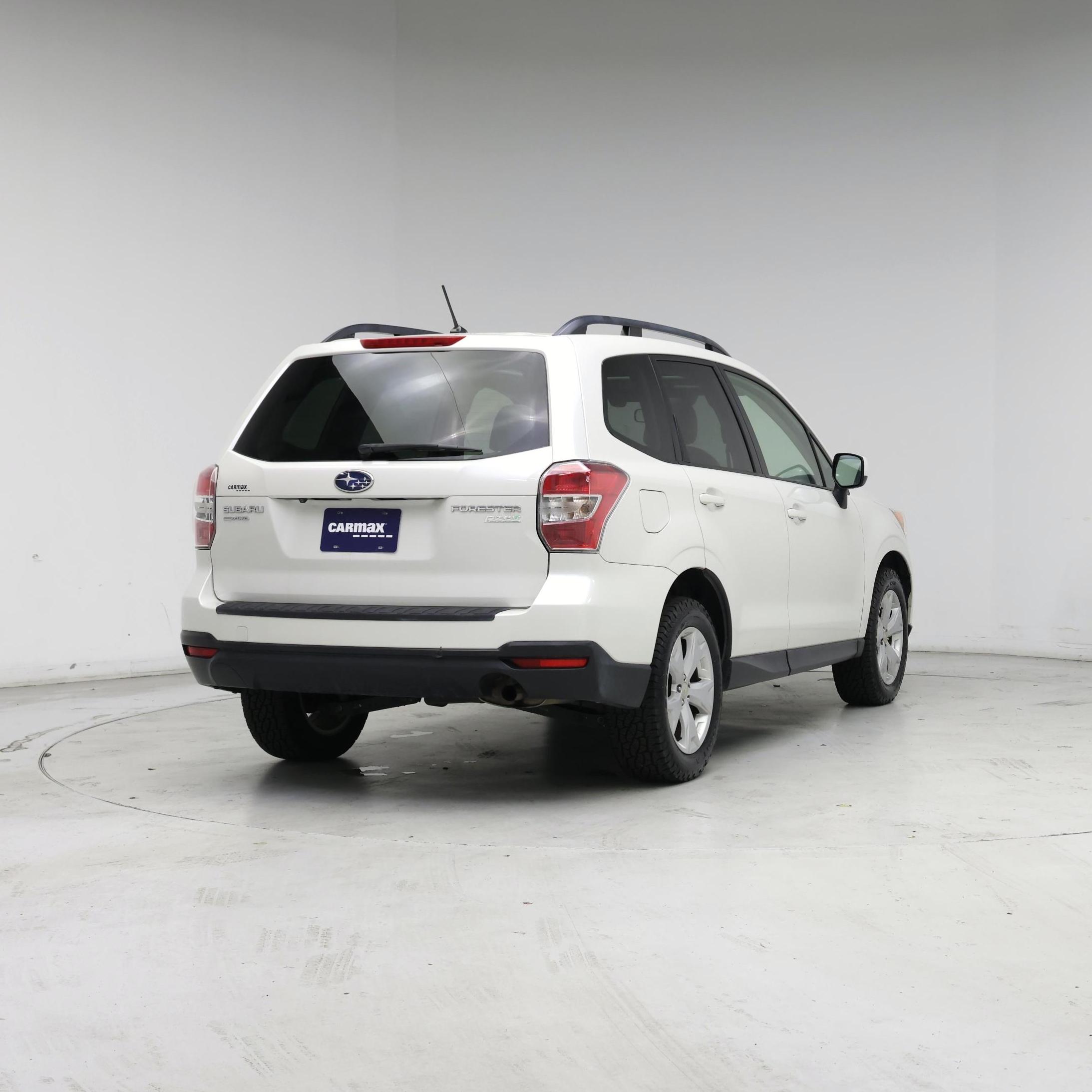 Thumbnail: 2015 Subaru Forester - 8