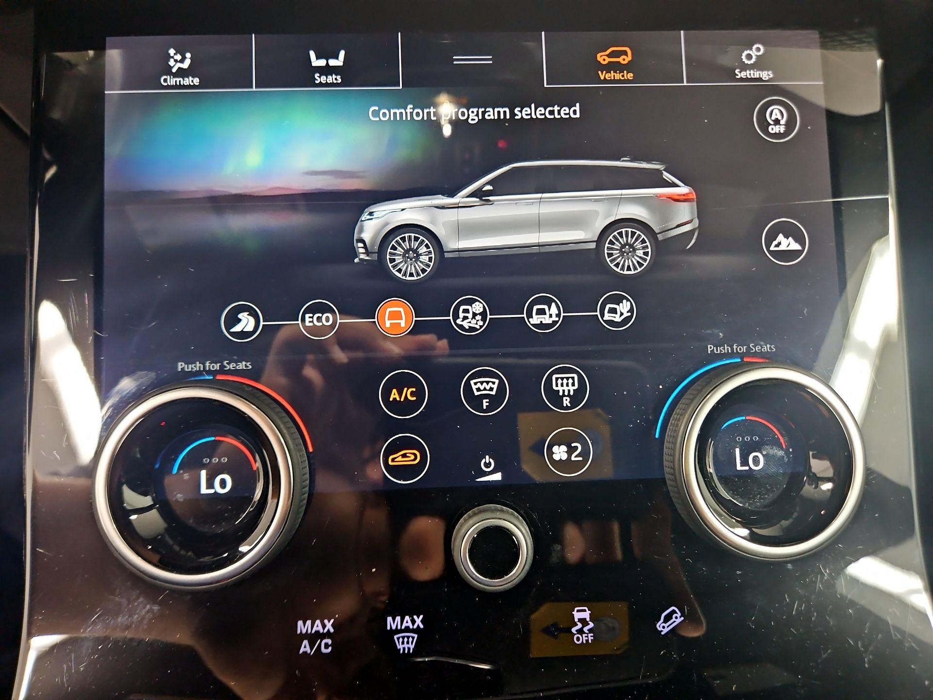 Thumbnail: 2018 Land Rover Range Rover Velar - 17