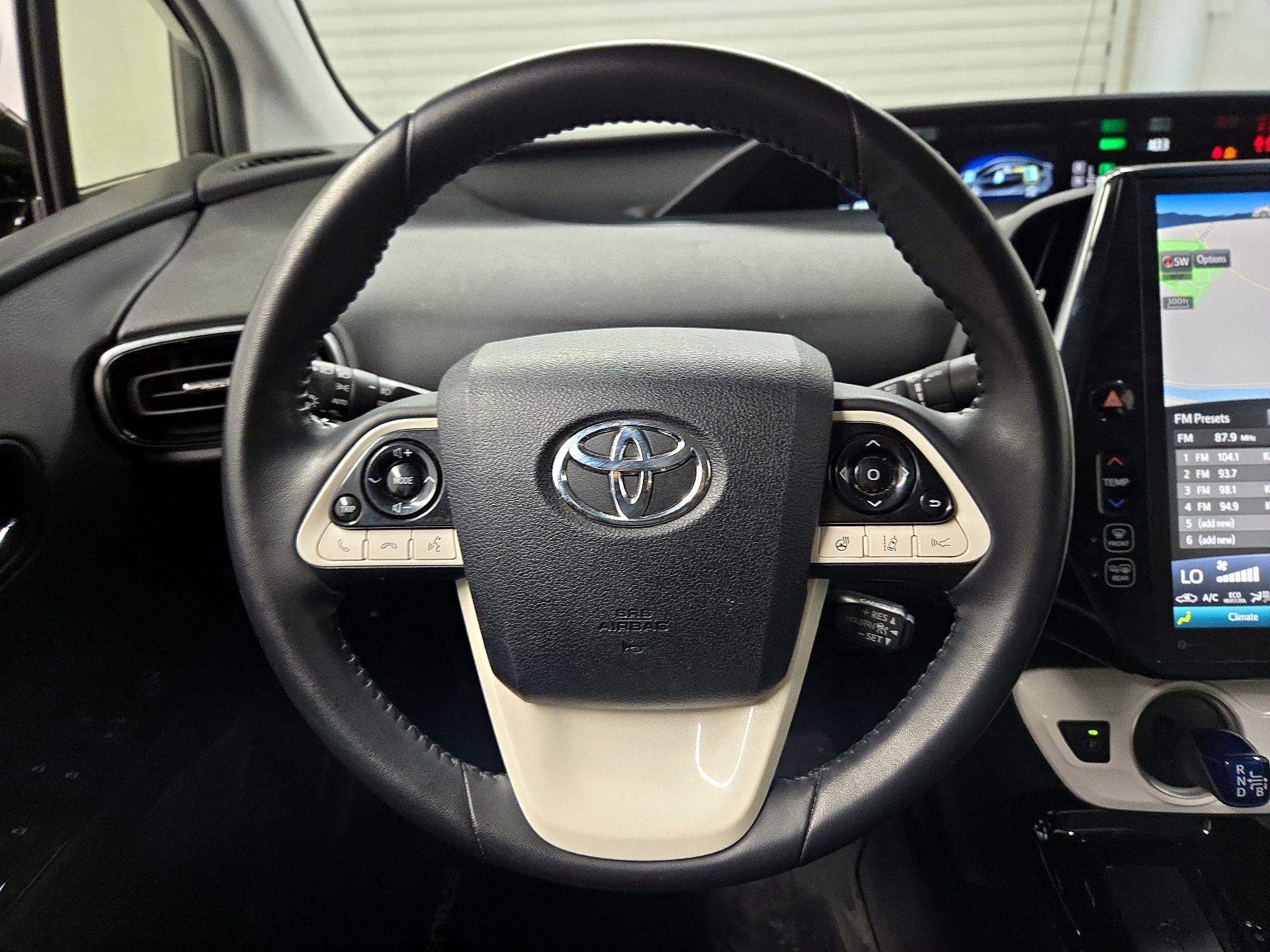 Thumbnail: 2018 Toyota Prius Prime - 10