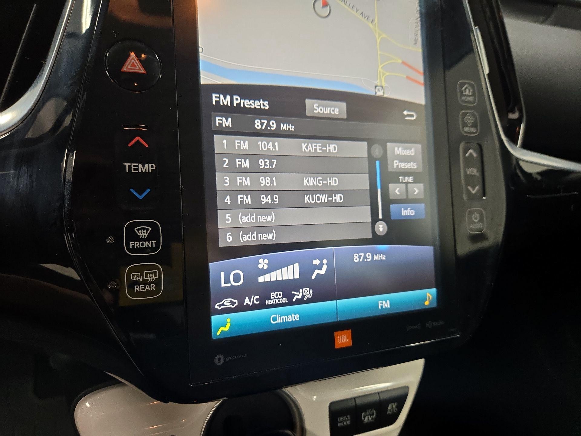 Thumbnail: 2018 Toyota Prius Prime - 16