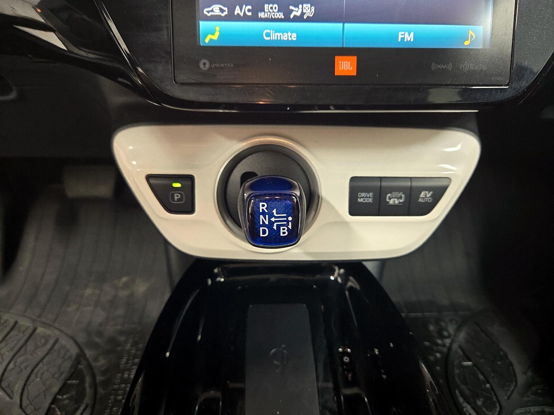 Thumbnail: 2018 Toyota Prius Prime - 18