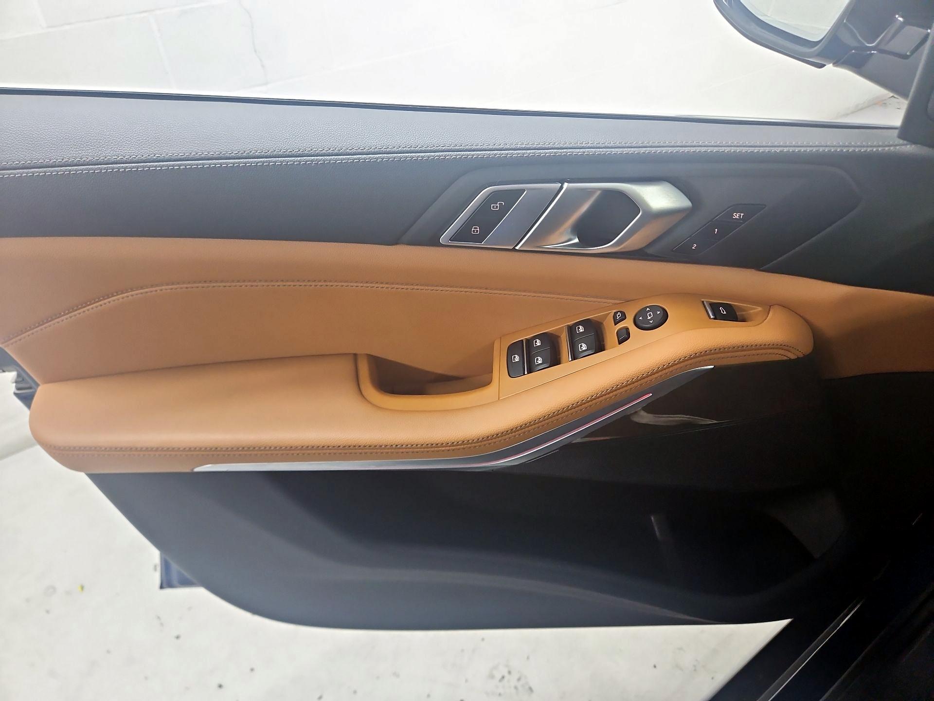 Thumbnail: 2021 BMW X5 - 12