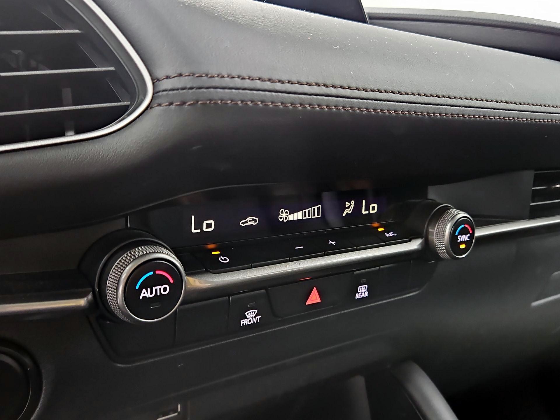 Thumbnail: 2021 Mazda Mazda3 - 17