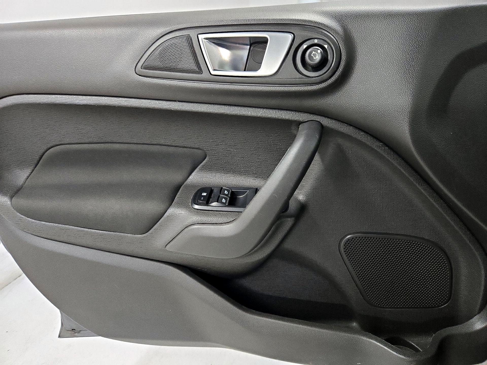 Thumbnail: 2019 Ford Fiesta - 12