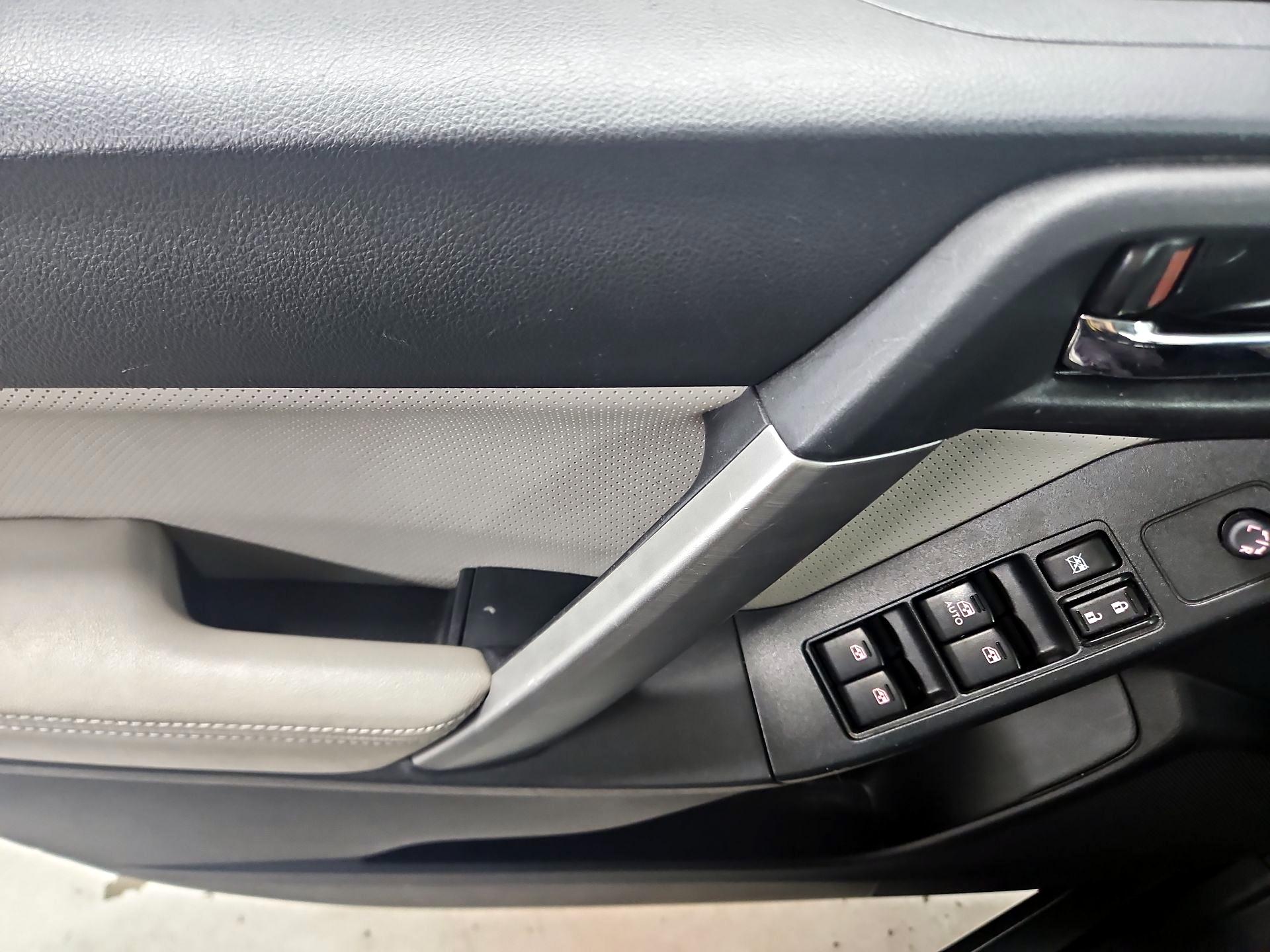 Thumbnail: 2014 Subaru Forester - 12