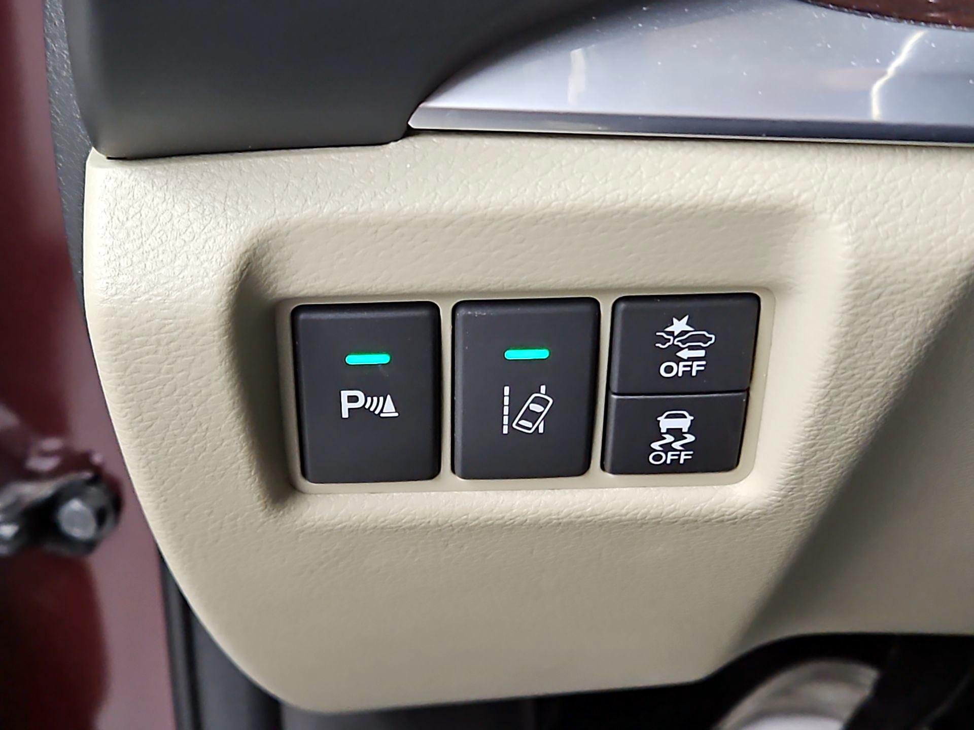 Thumbnail: 2016 Acura MDX - 13