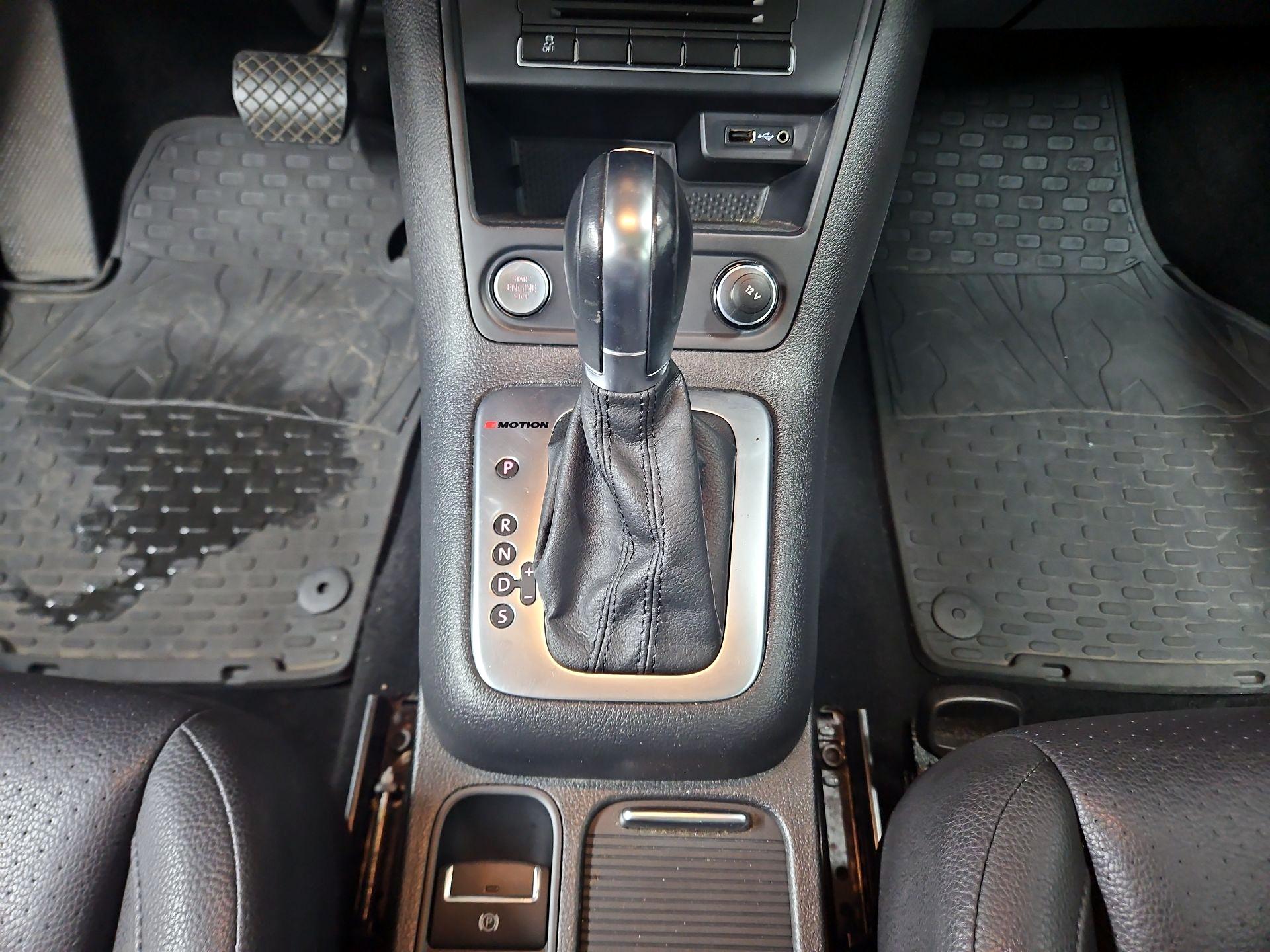 Thumbnail: 2016 Volkswagen Tiguan - 18