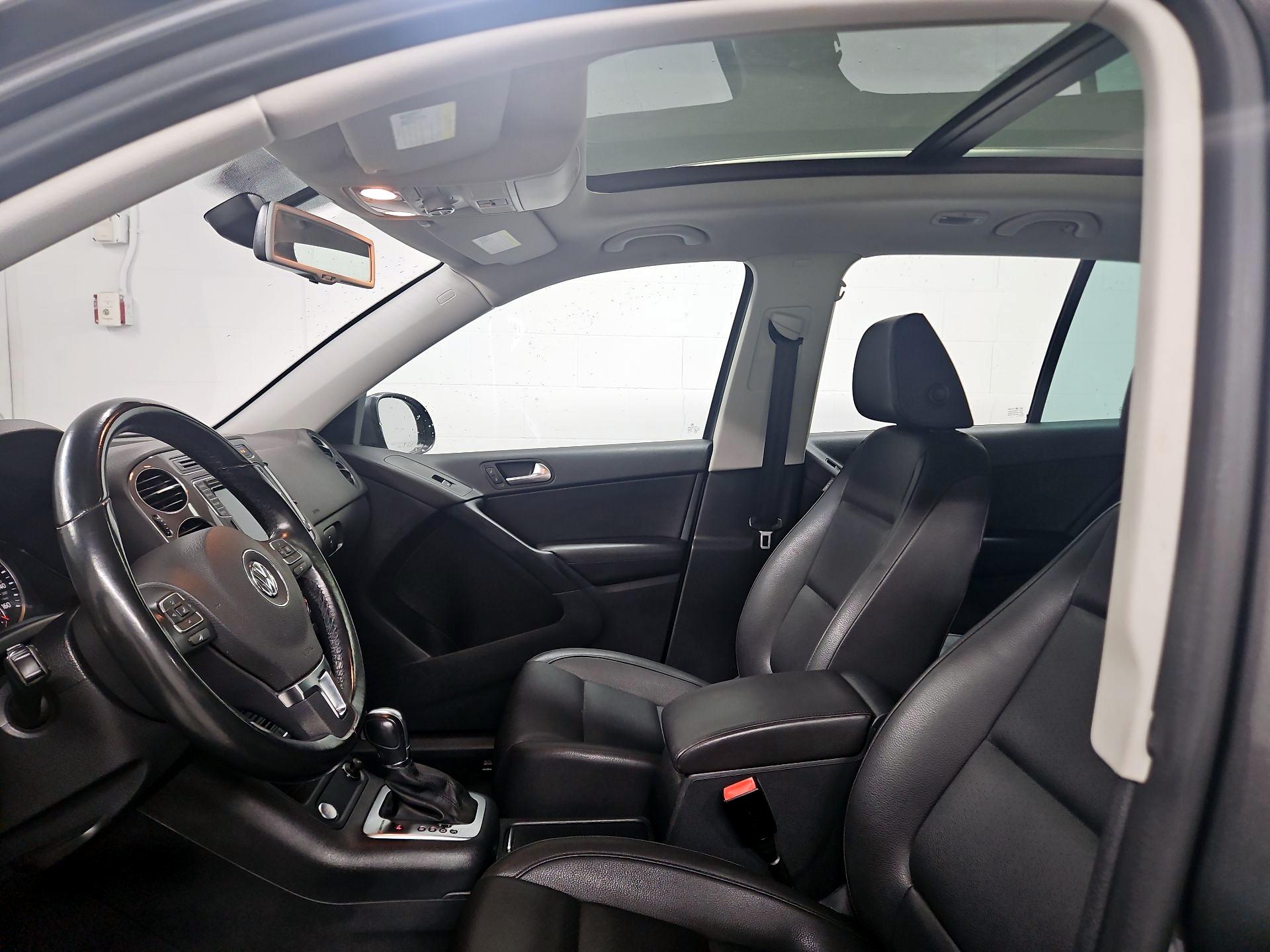 Thumbnail: 2016 Volkswagen Tiguan - 20