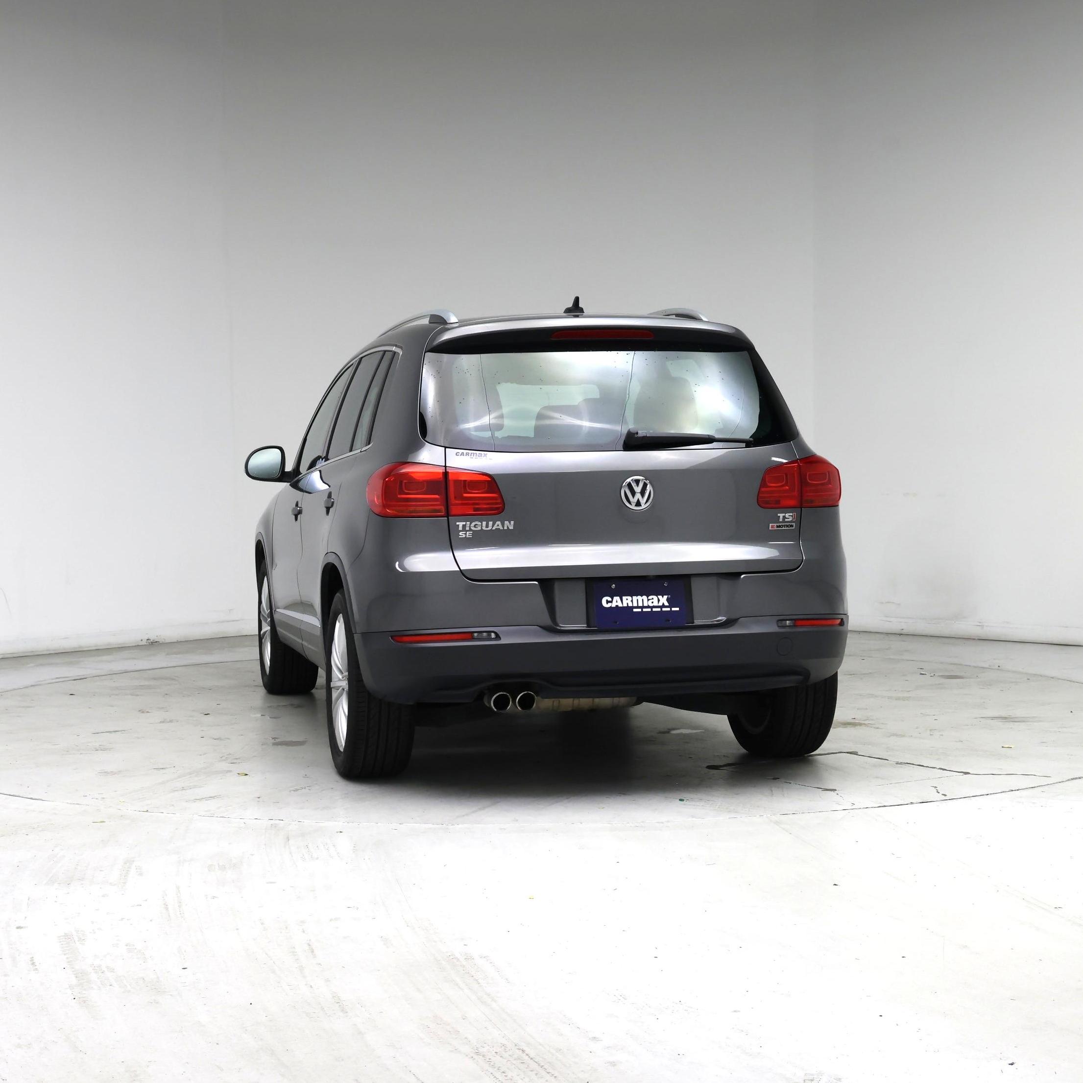Thumbnail: 2016 Volkswagen Tiguan - 6