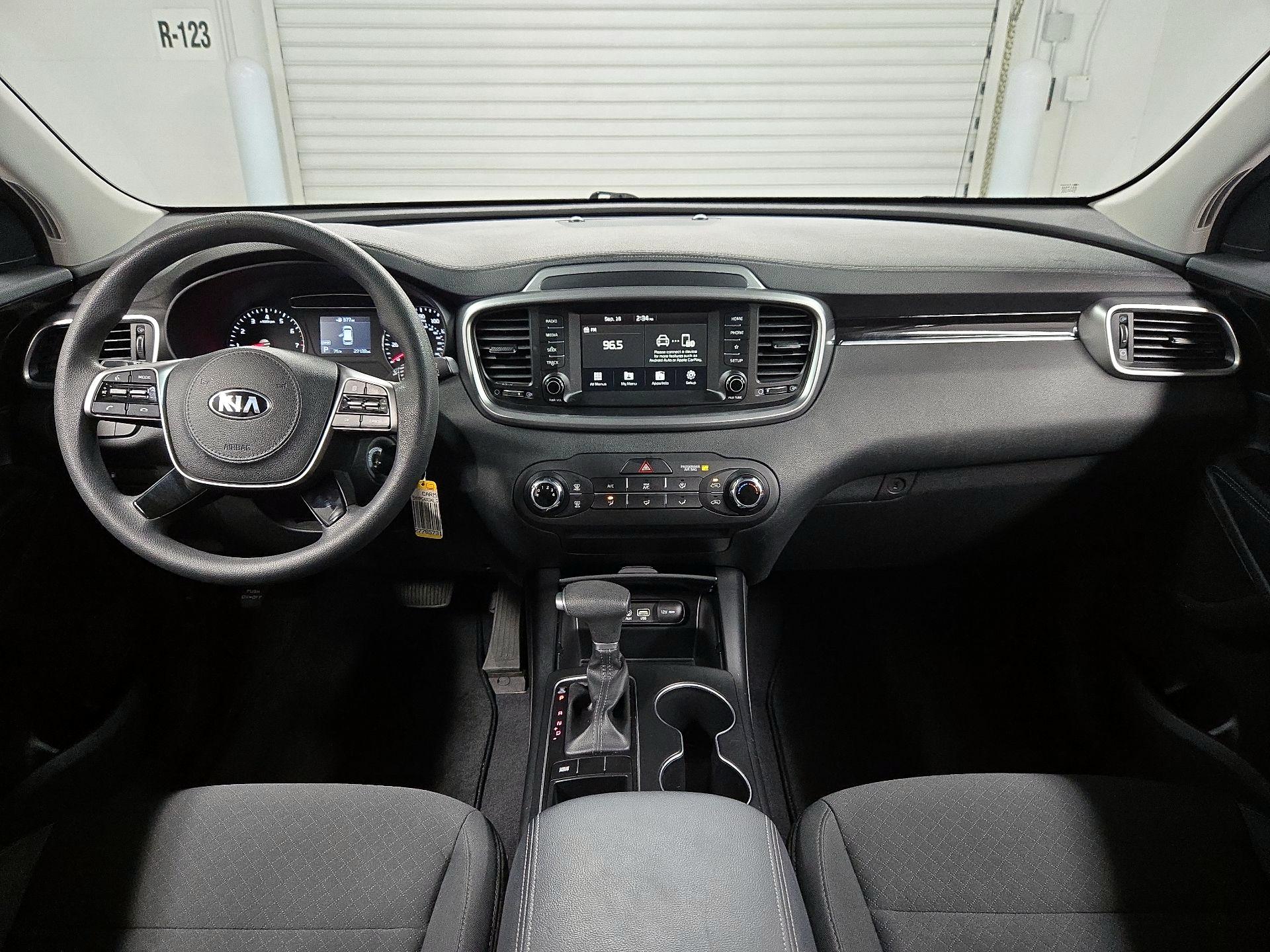 Thumbnail: 2020 Kia Sorento - 9