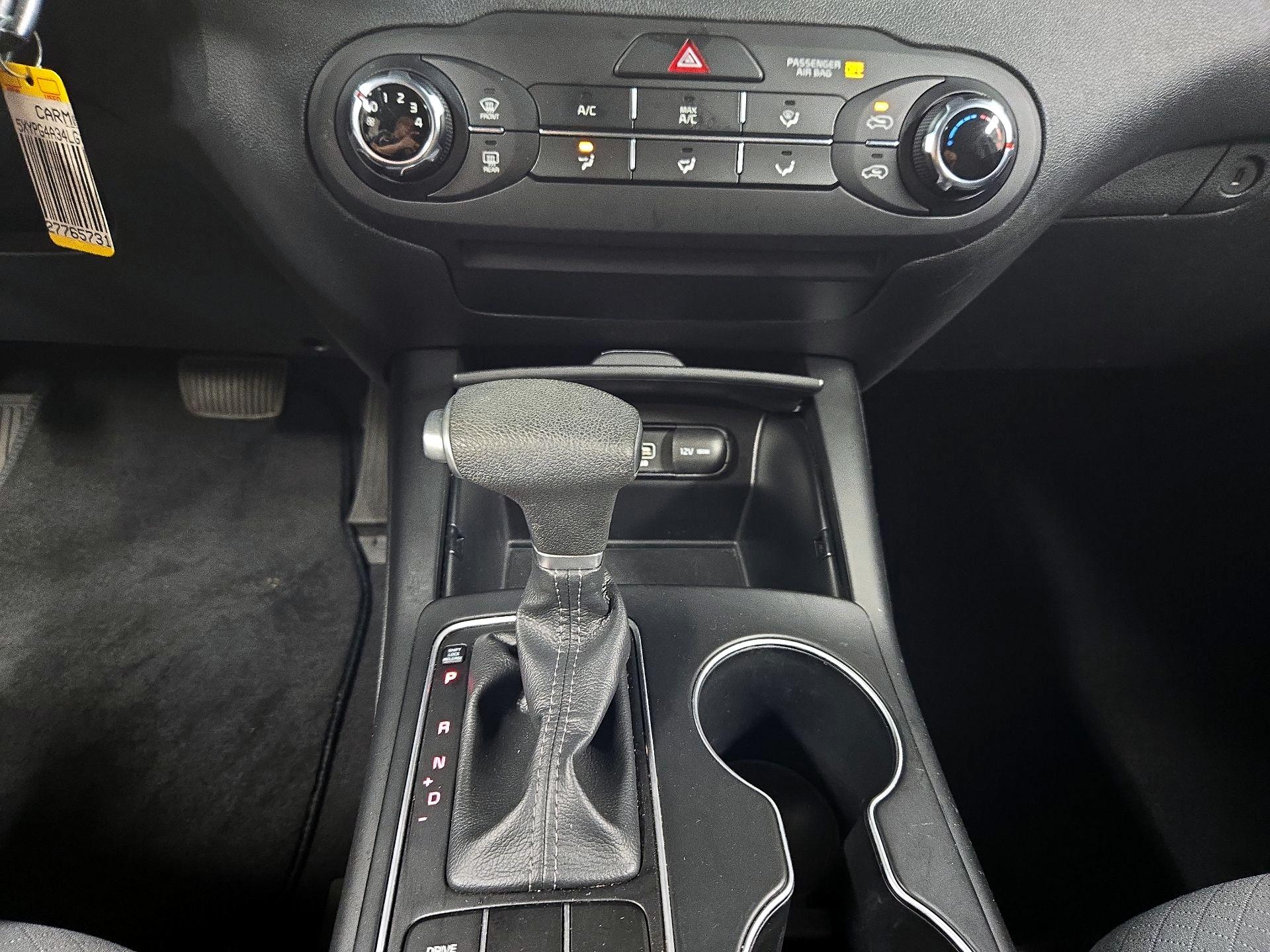 Thumbnail: 2020 Kia Sorento - 17