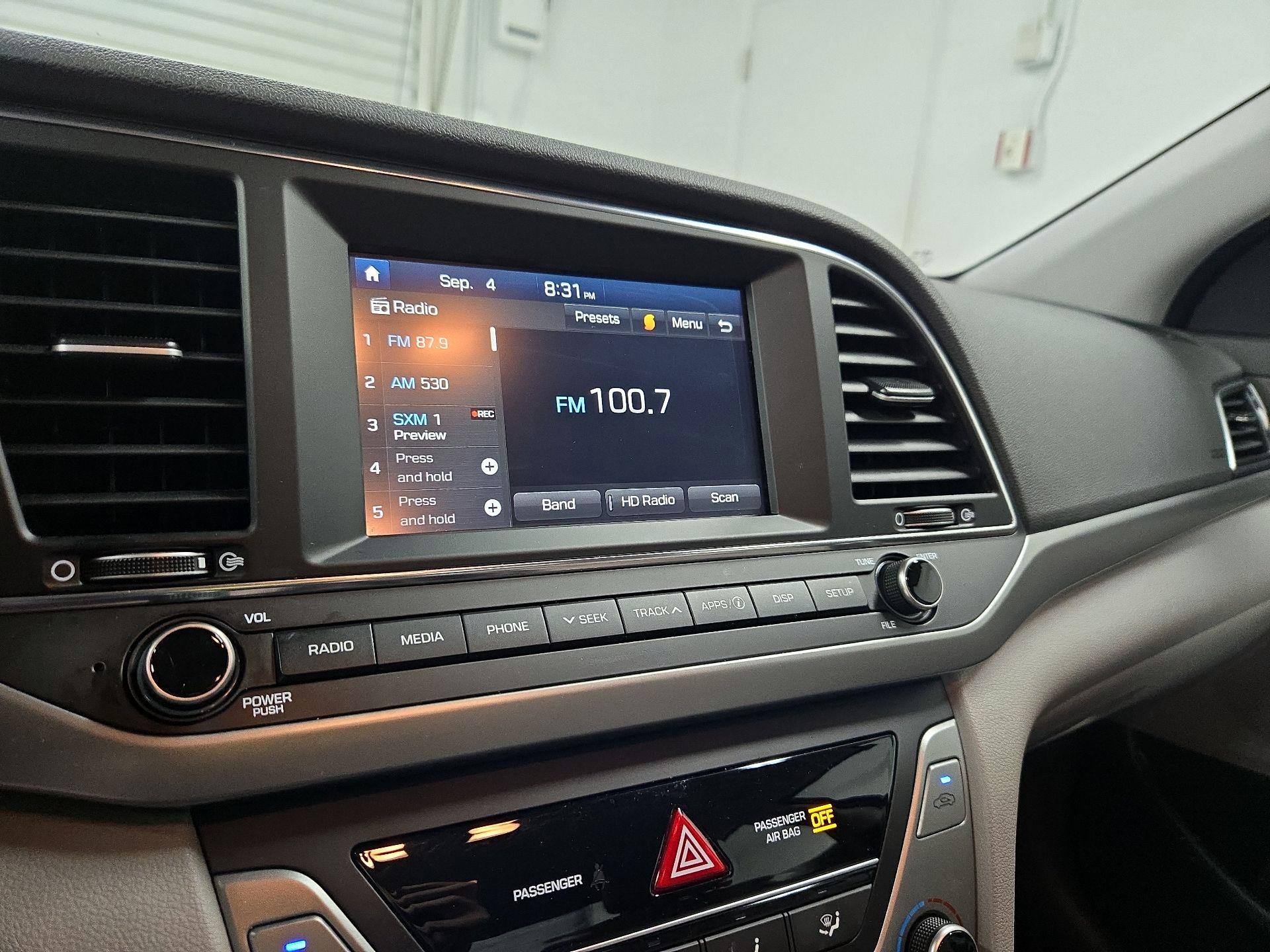 Thumbnail: 2018 Hyundai Elantra - 15