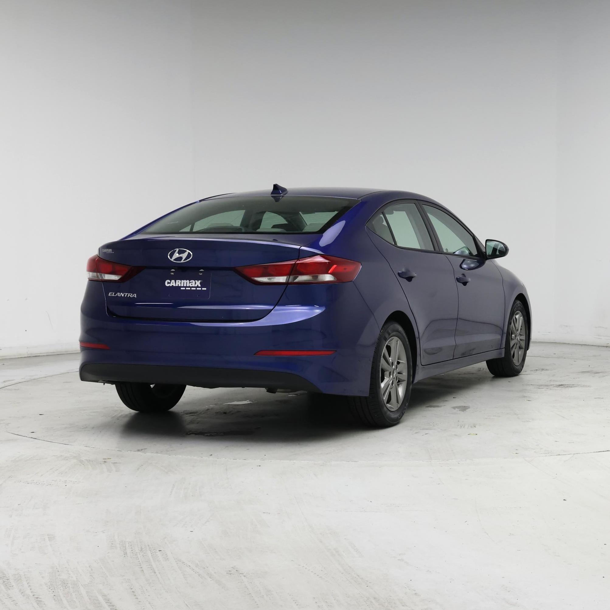Thumbnail: 2018 Hyundai Elantra - 8