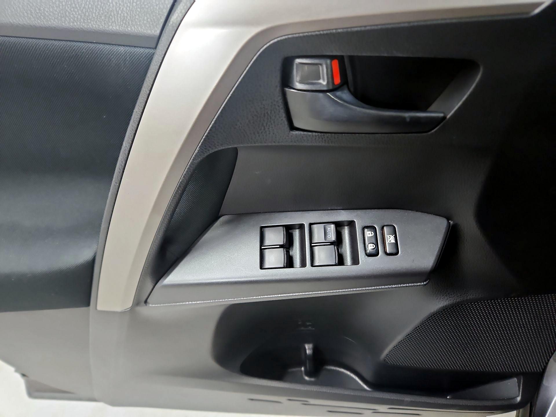 Thumbnail: 2017 Toyota RAV4 - 12