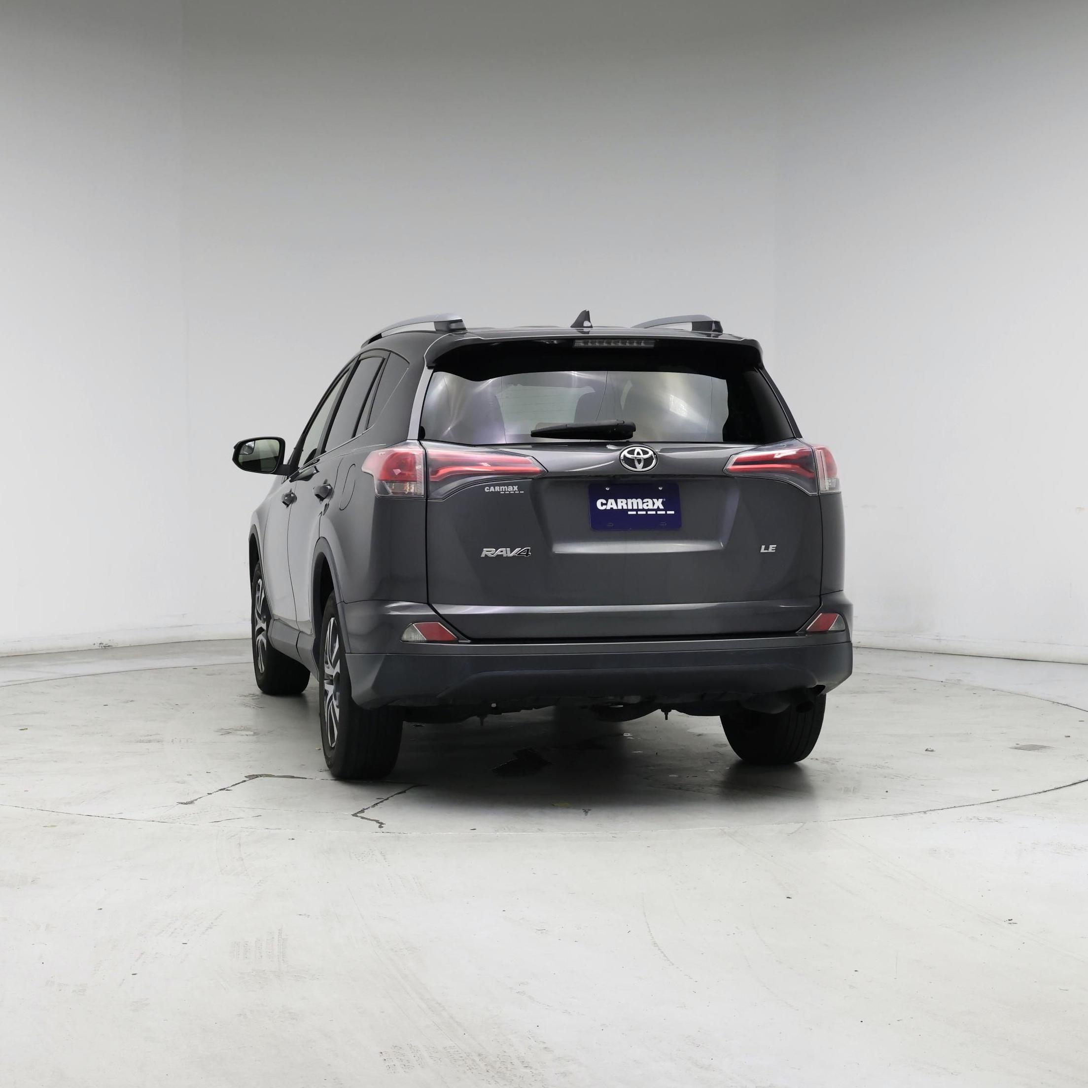 Thumbnail: 2017 Toyota RAV4 - 6