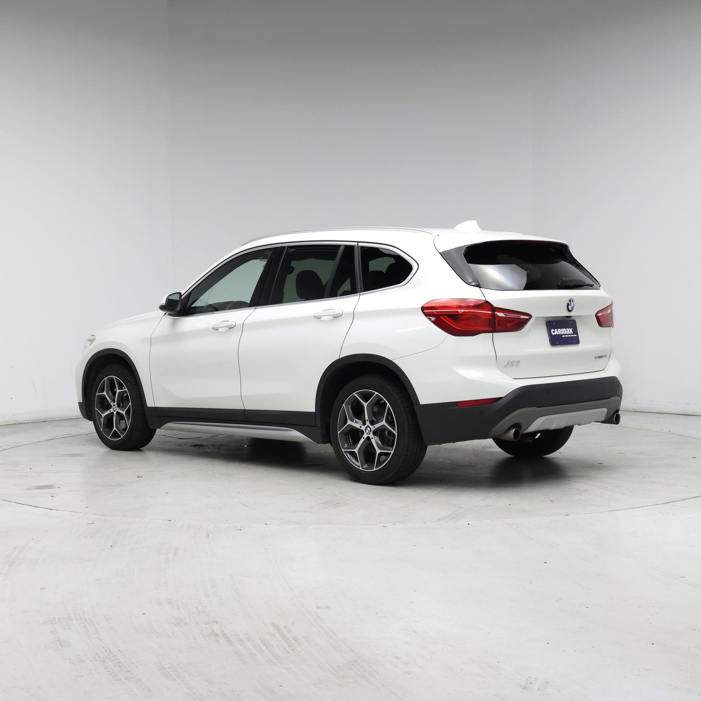 Thumbnail: 2019 BMW X1 - 2