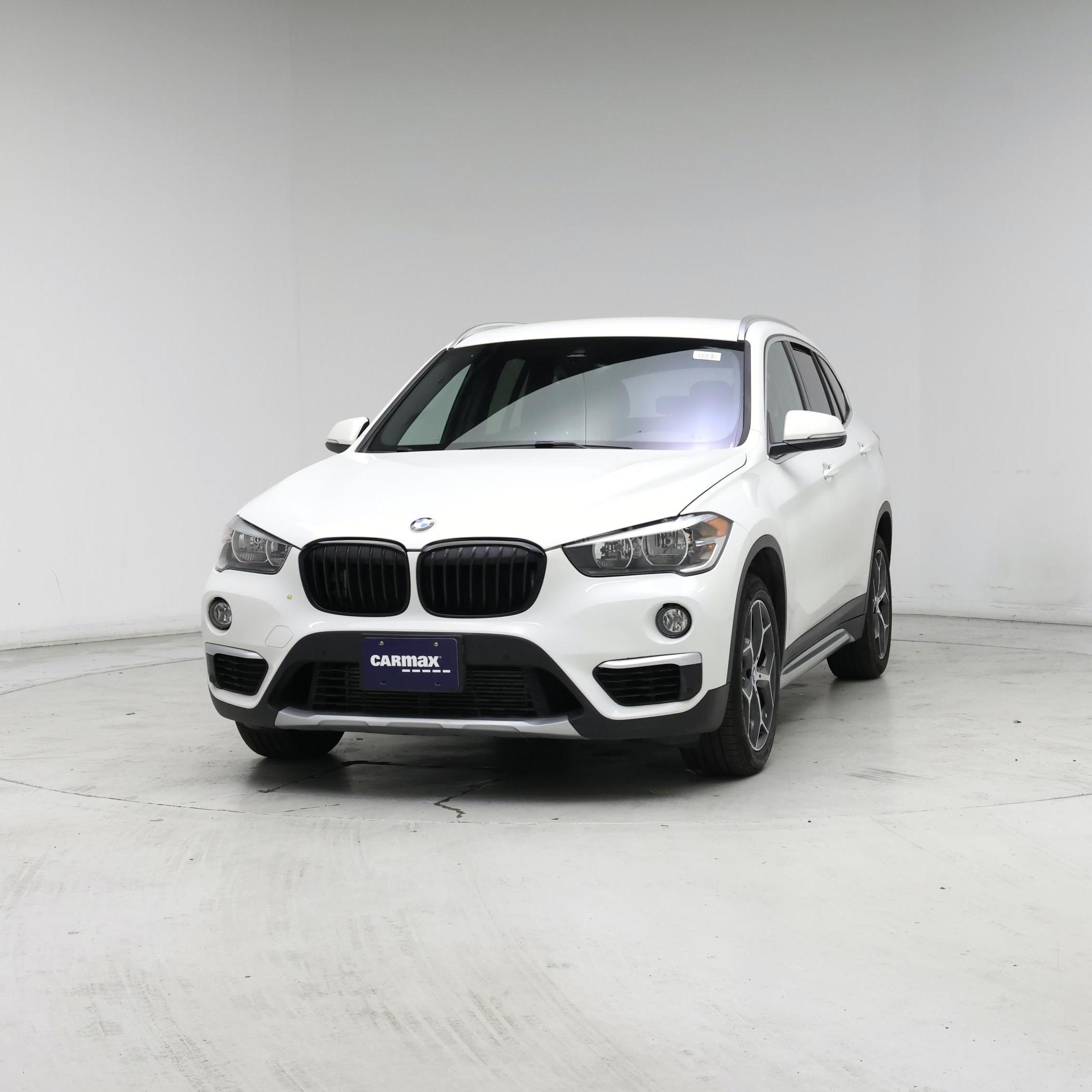 Thumbnail: 2019 BMW X1 - 4