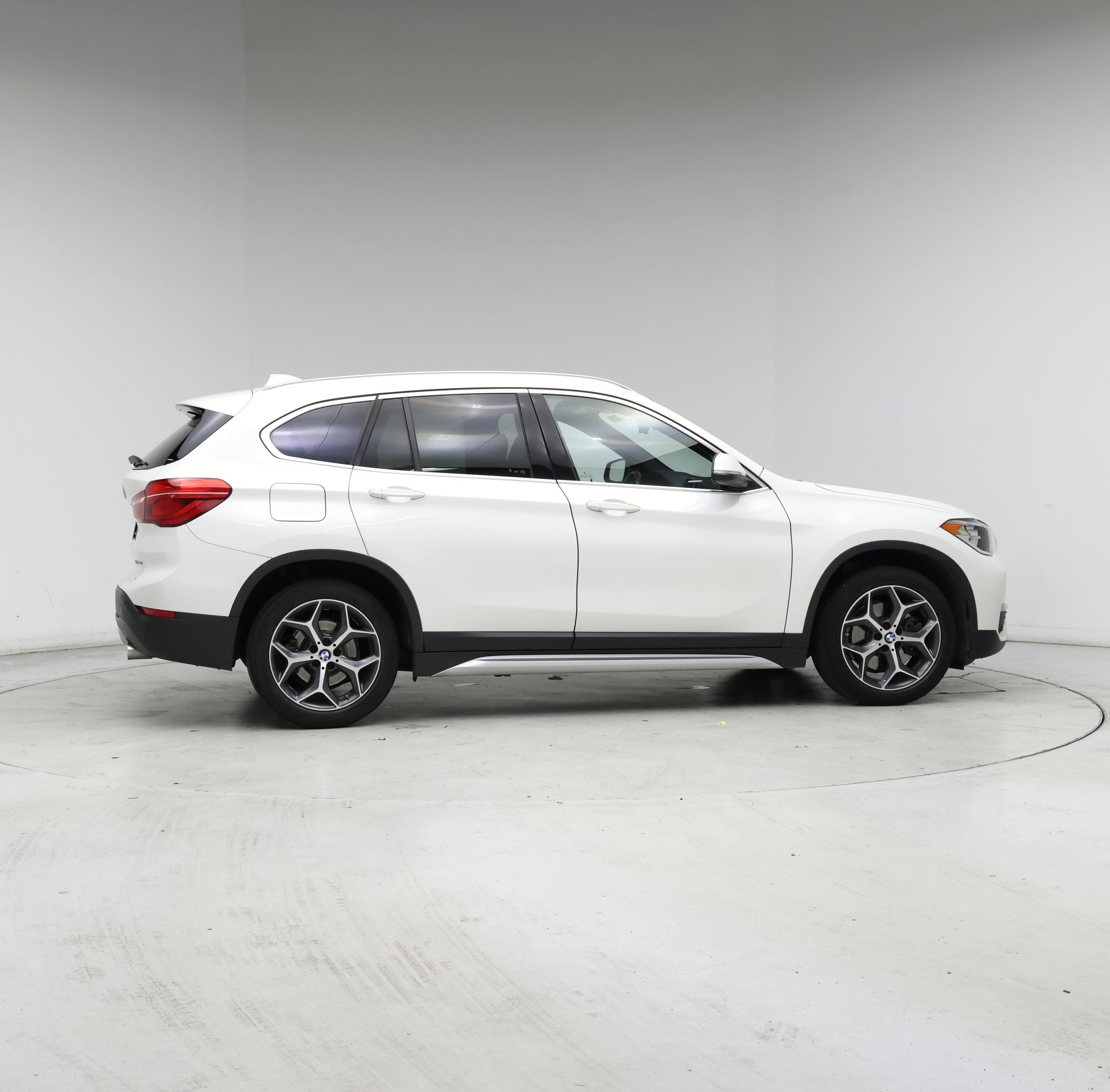 Thumbnail: 2019 BMW X1 - 7