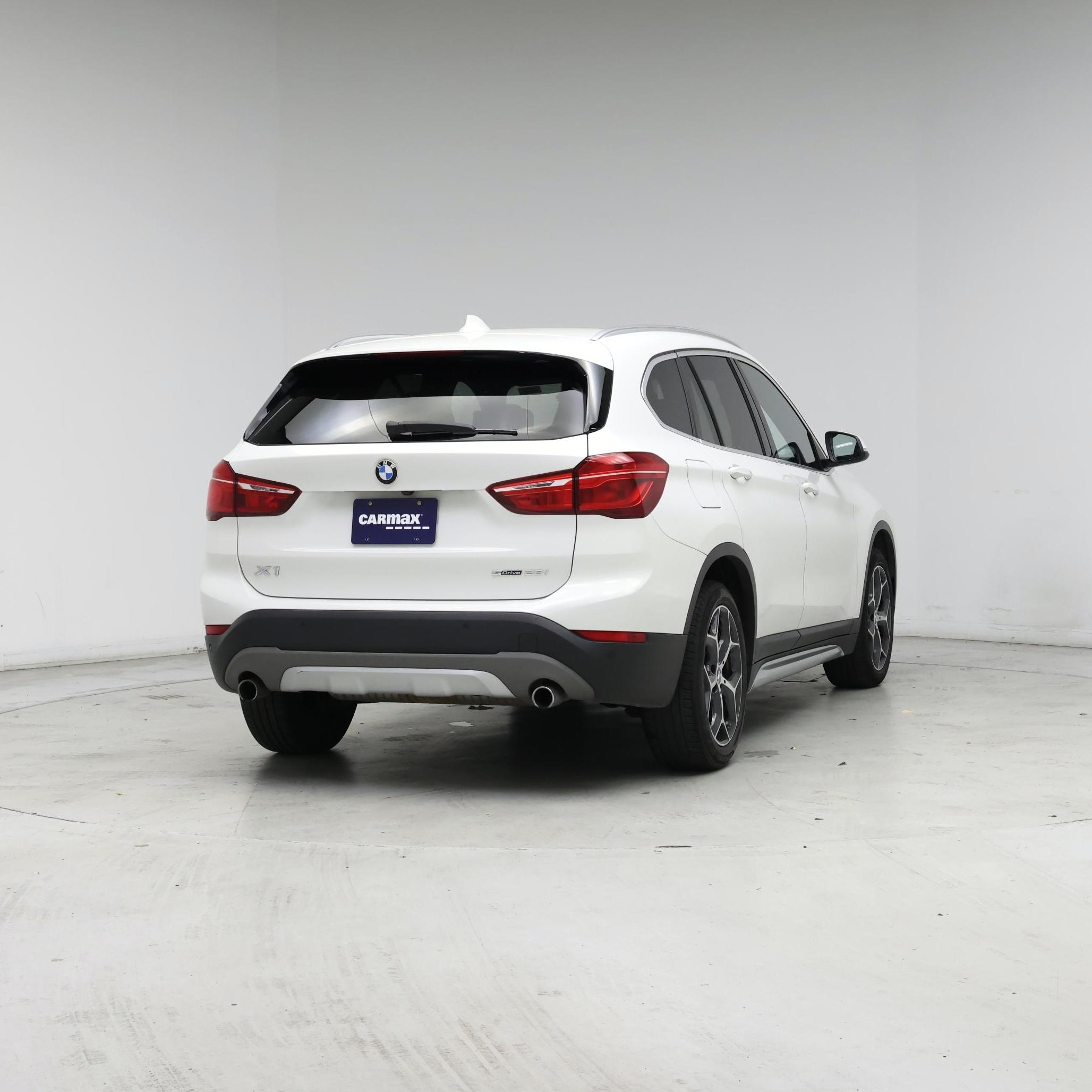 Thumbnail: 2019 BMW X1 - 8