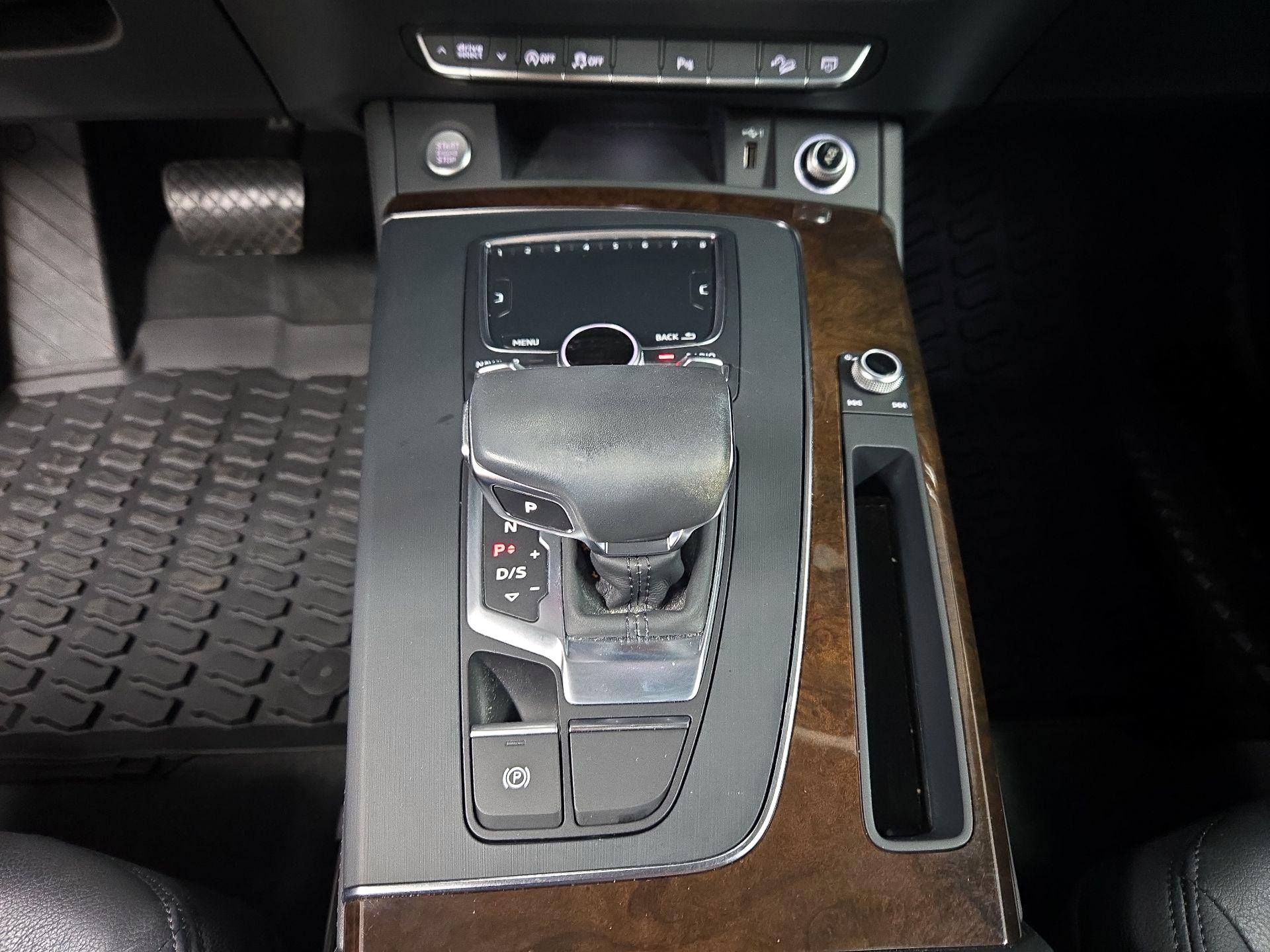 Thumbnail: 2019 Audi Q5 - 18