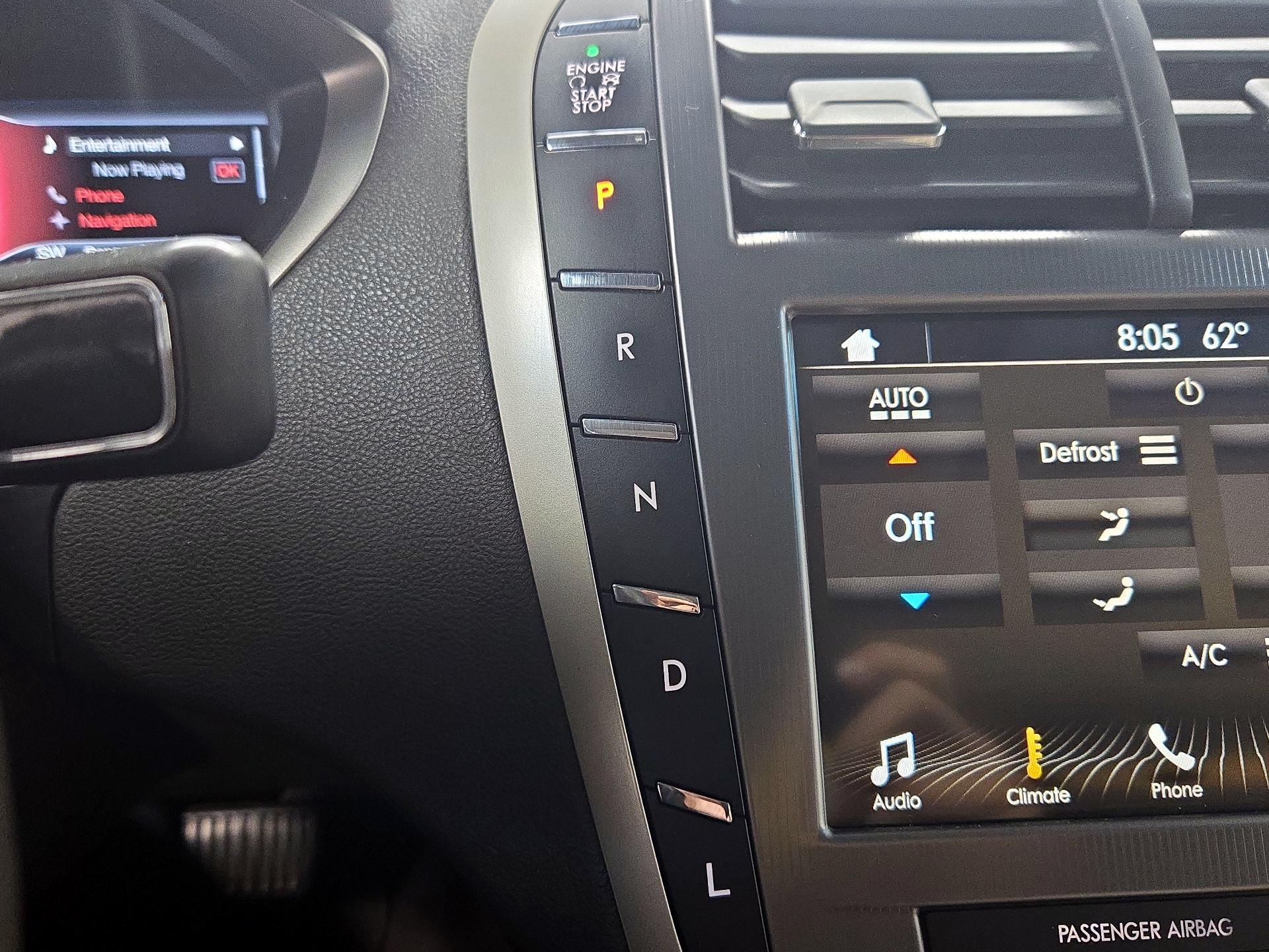 Thumbnail: 2017 Lincoln MKZ - 18