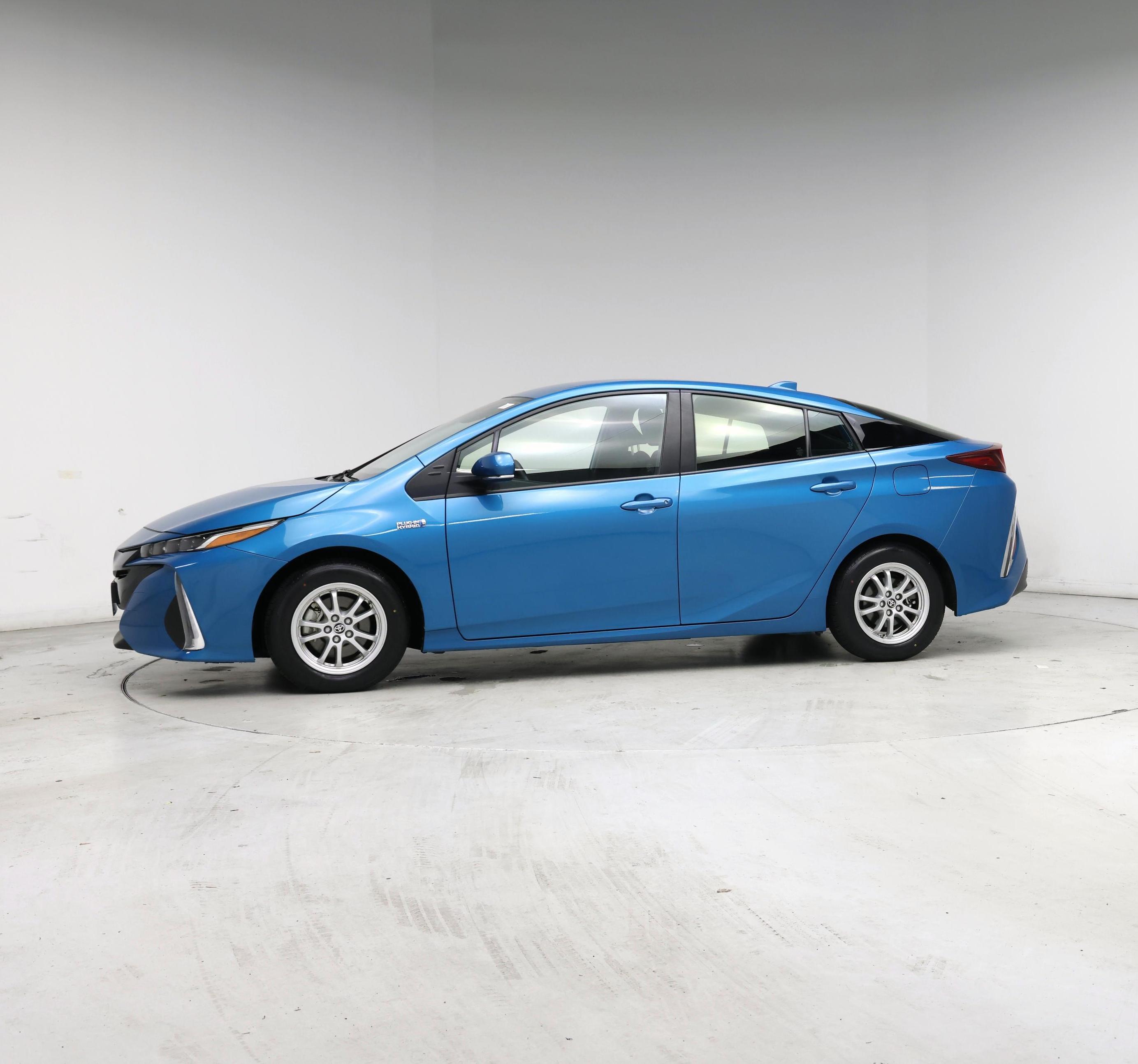 Thumbnail: 2021 Toyota Prius Prime - 3