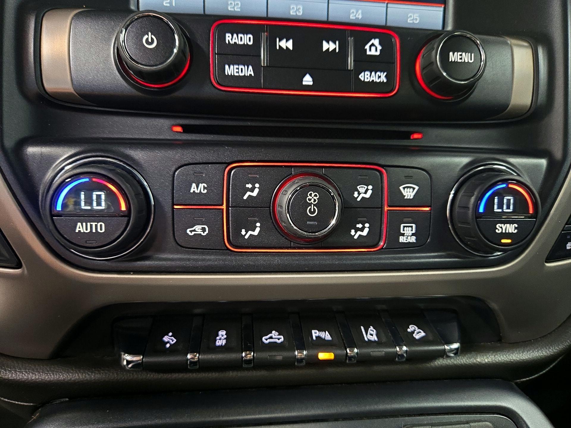 Thumbnail: 2015 GMC Sierra 1500 - 17