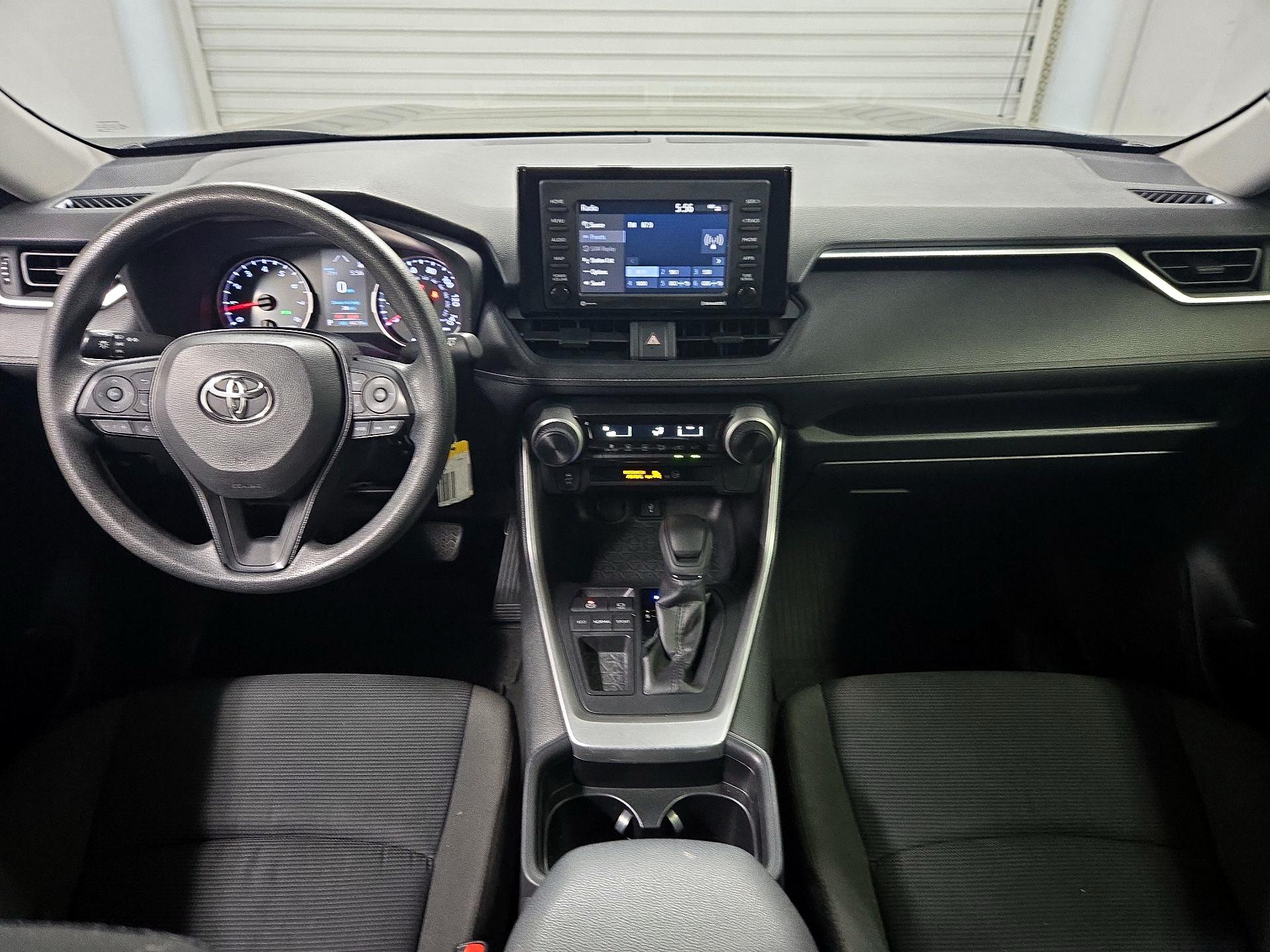 Thumbnail: 2020 Toyota RAV4 - 9