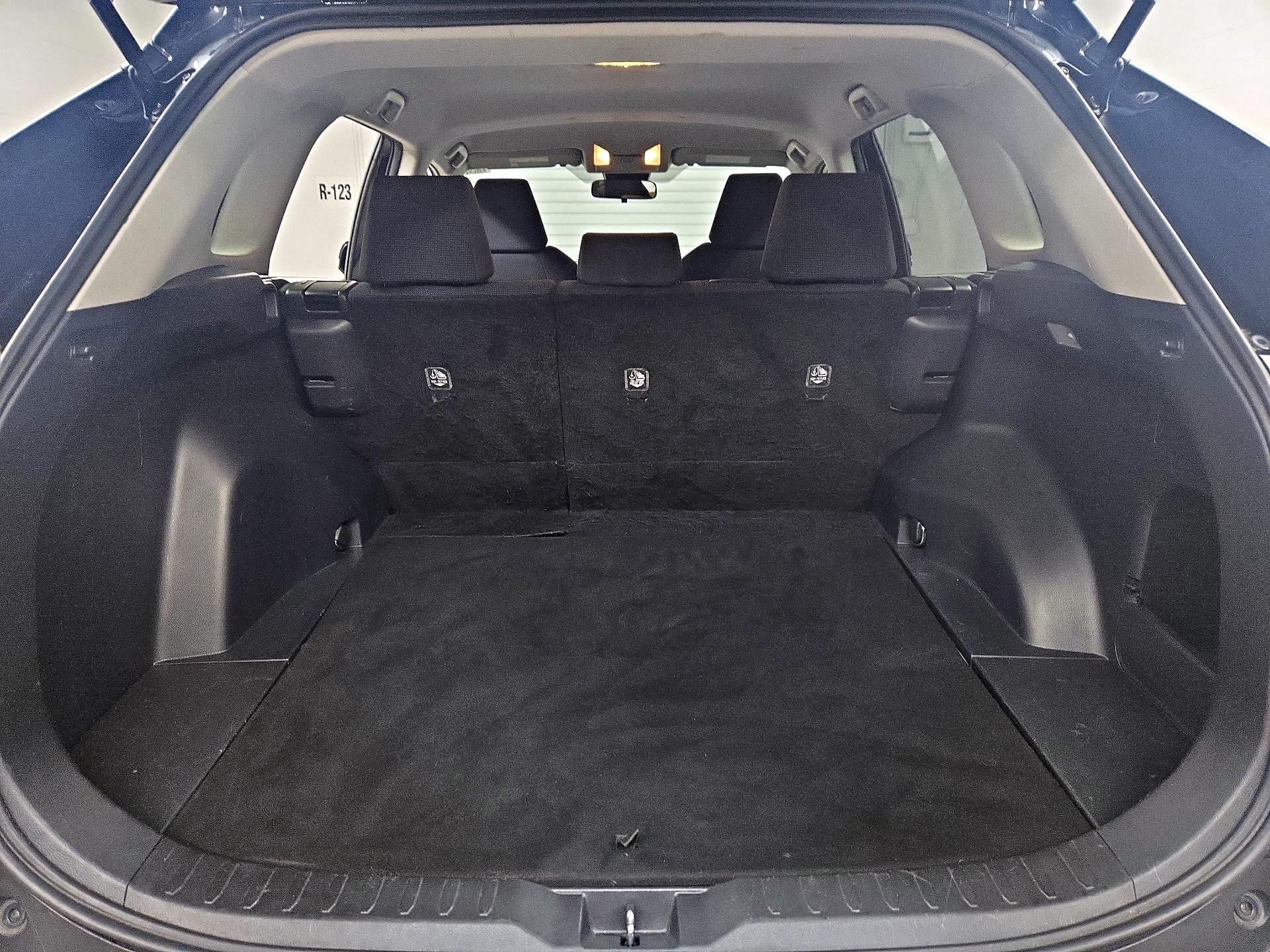 Thumbnail: 2020 Toyota RAV4 - 20