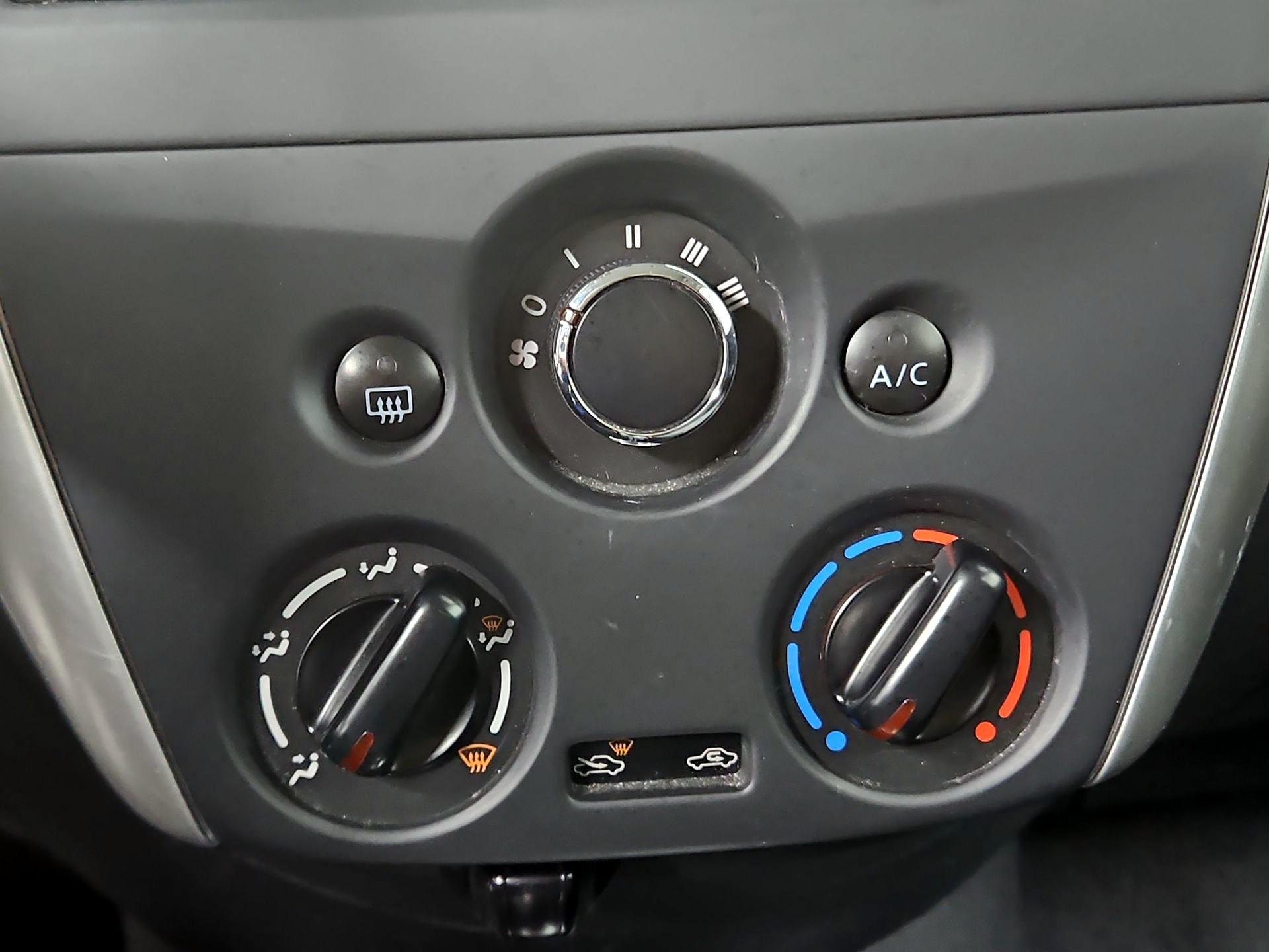 Thumbnail: 2015 Nissan Versa - 15
