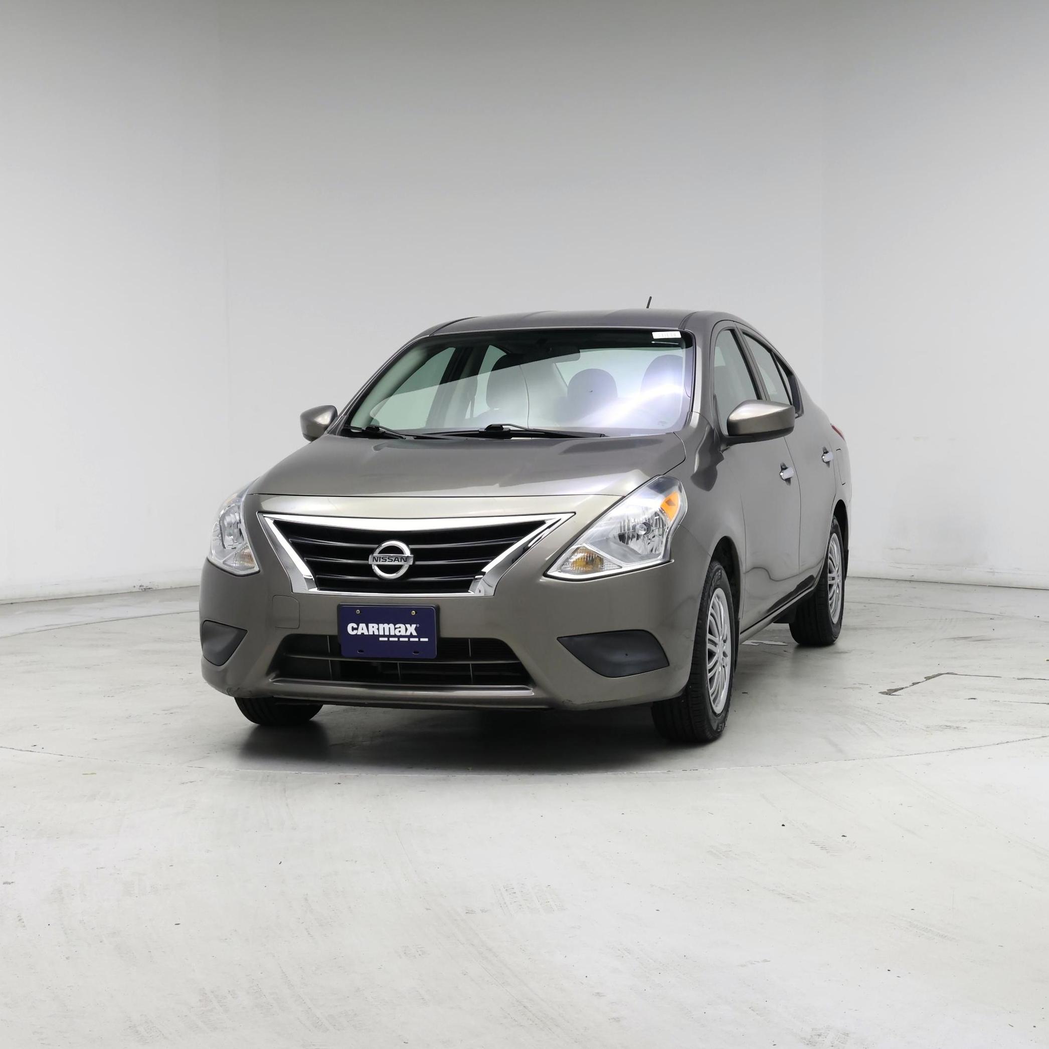 Thumbnail: 2015 Nissan Versa - 4