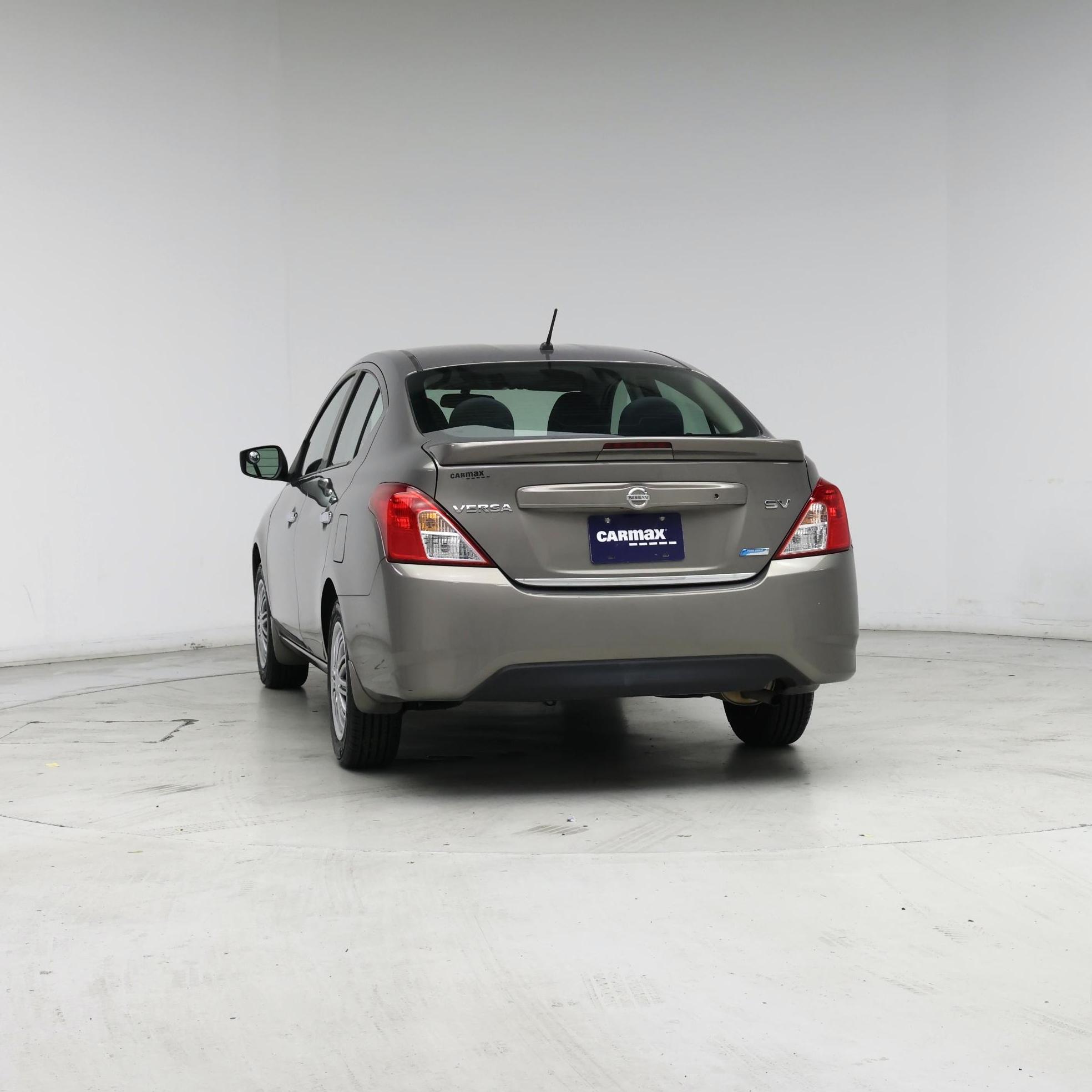 Thumbnail: 2015 Nissan Versa - 6