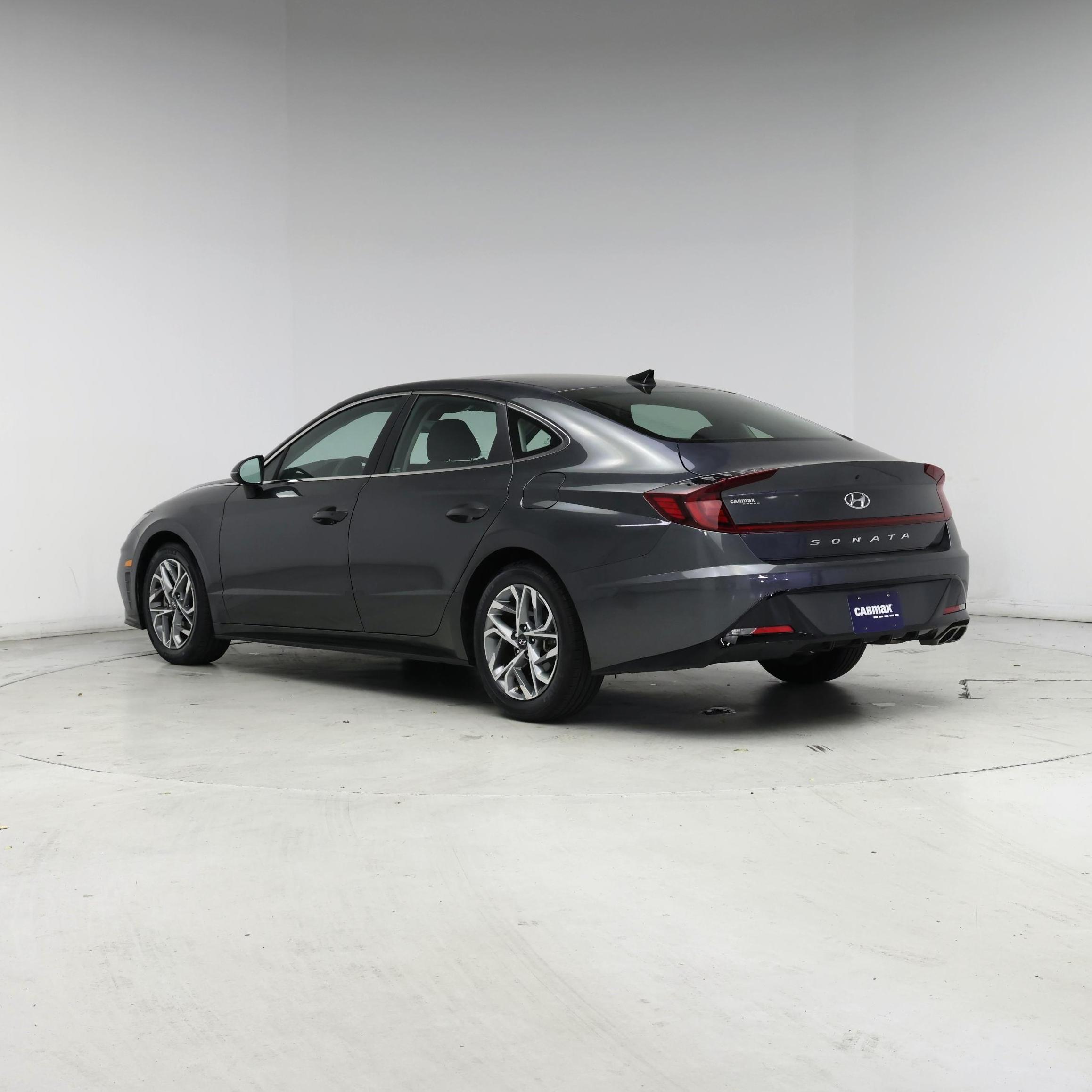 Thumbnail: 2023 Hyundai Sonata - 2
