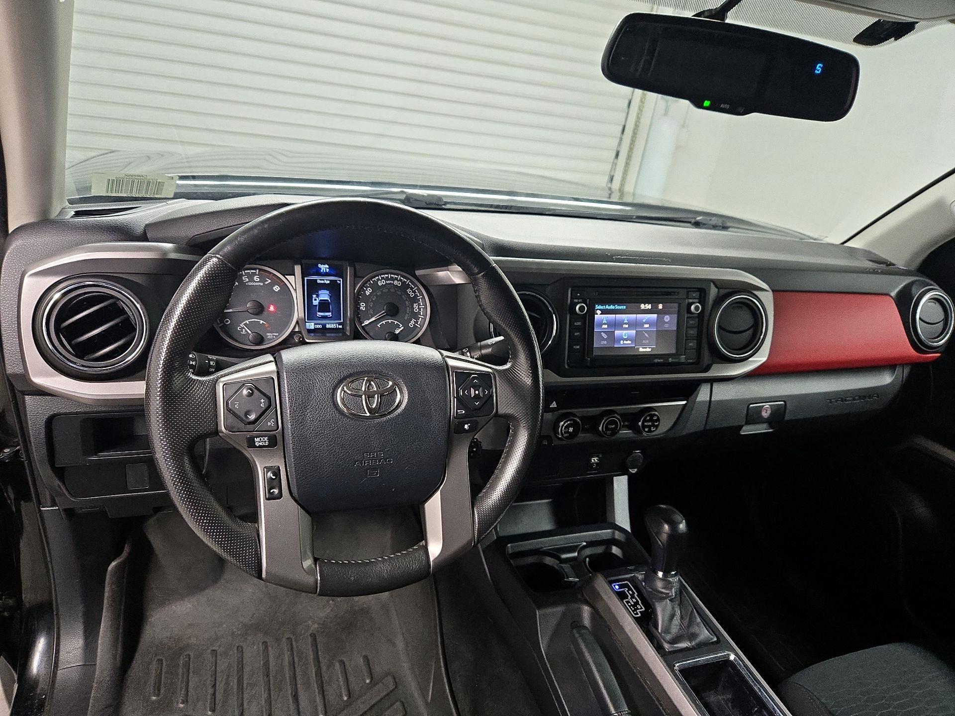 Thumbnail: 2016 Toyota Tacoma - 9