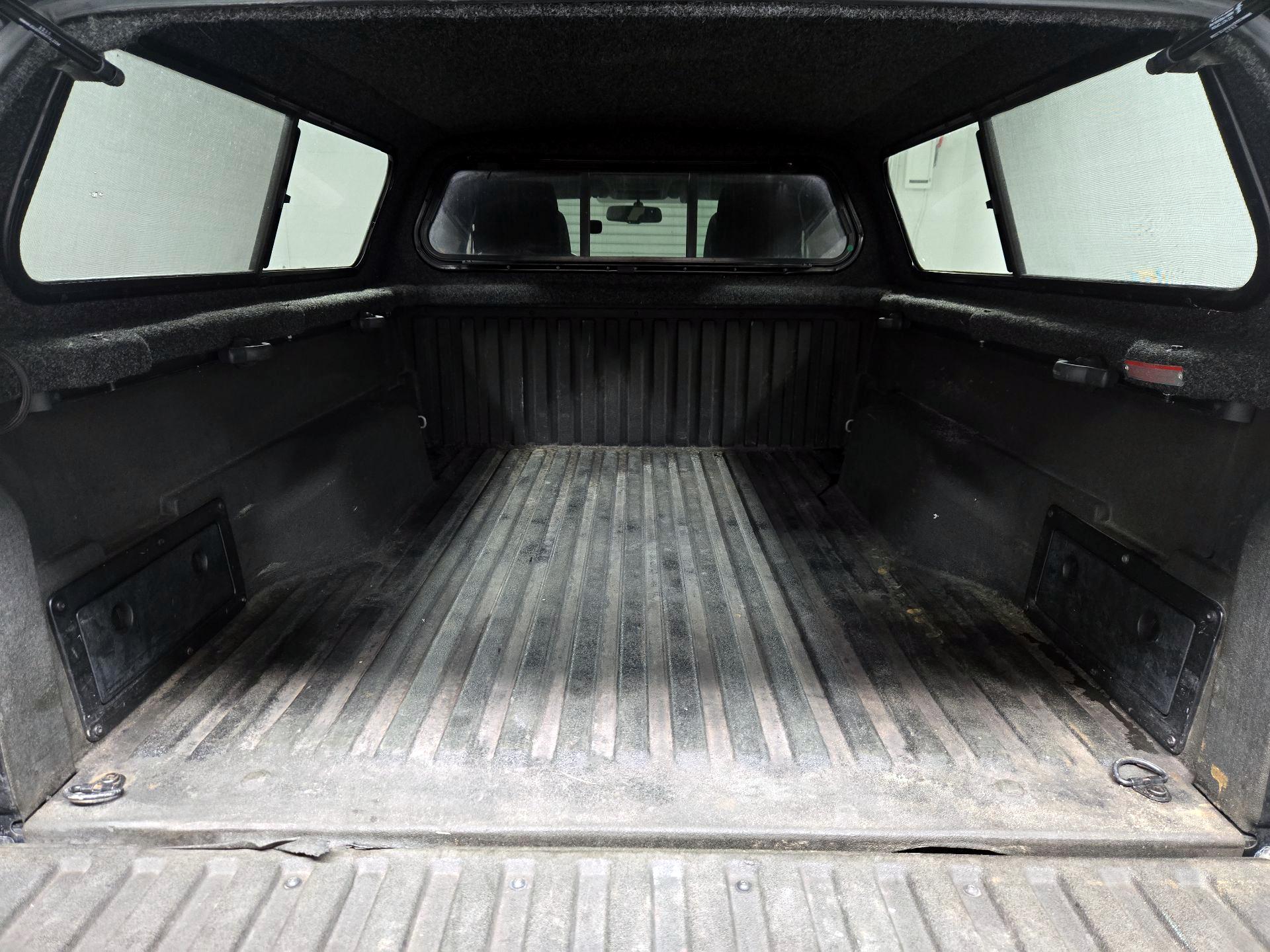 Thumbnail: 2016 Toyota Tacoma - 19