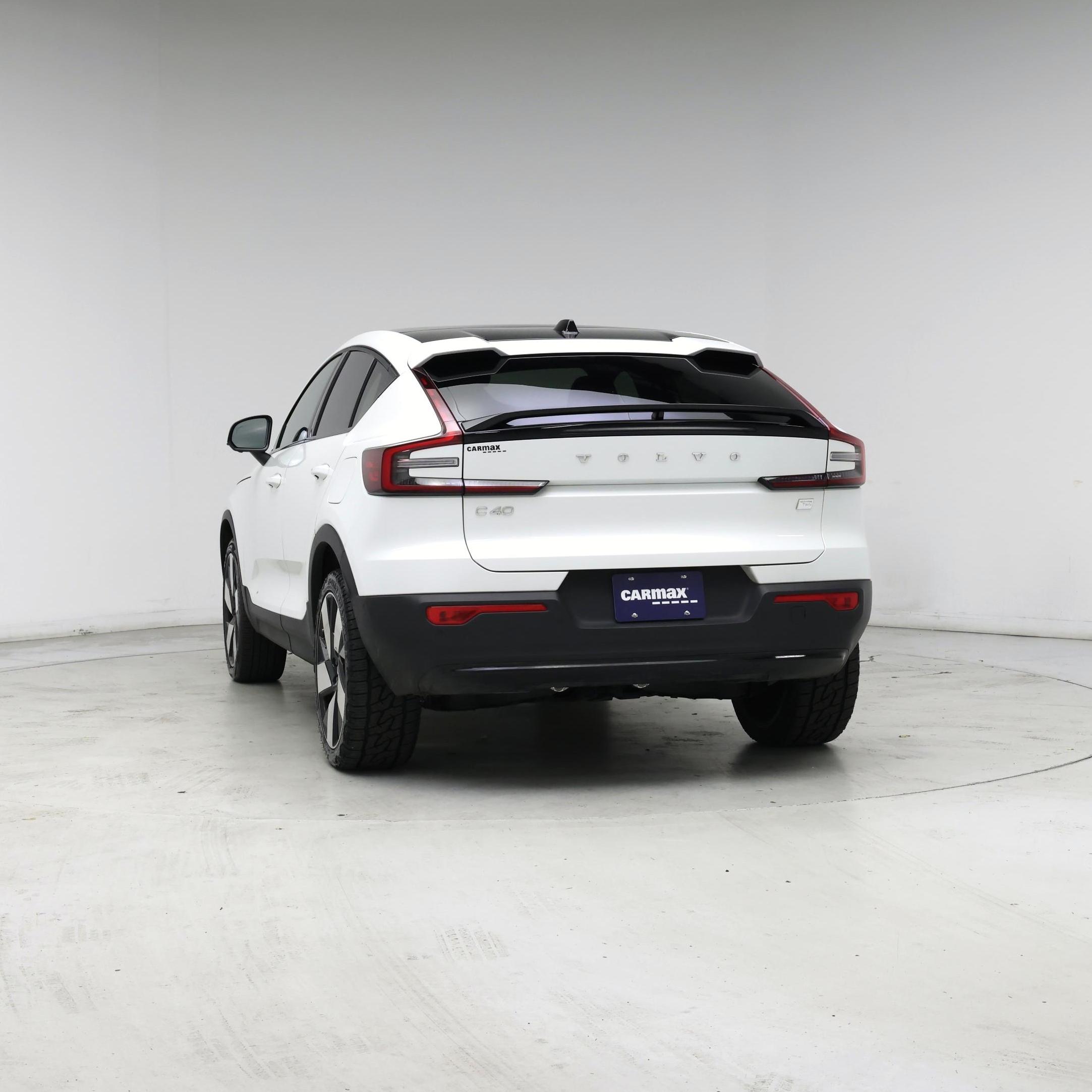 Thumbnail: 2023 Volvo C40 - 6