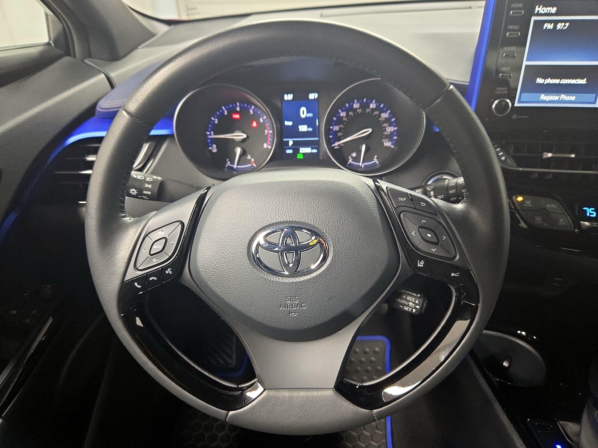 Thumbnail: 2022 Toyota C-HR - 10