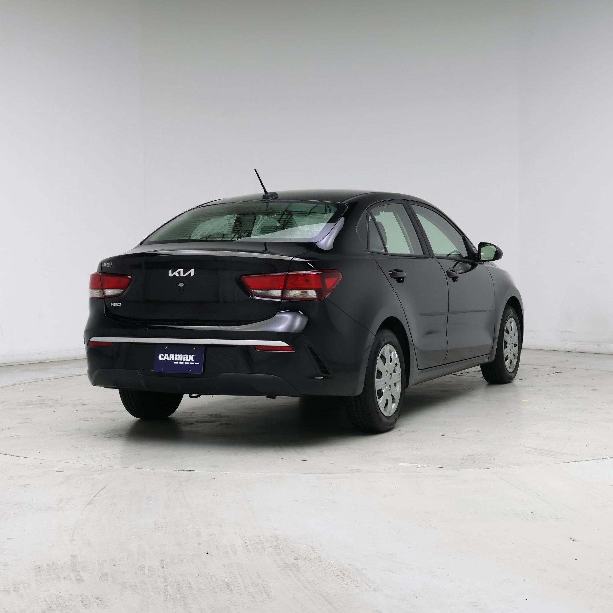 Thumbnail: 2022 Kia Rio - 8