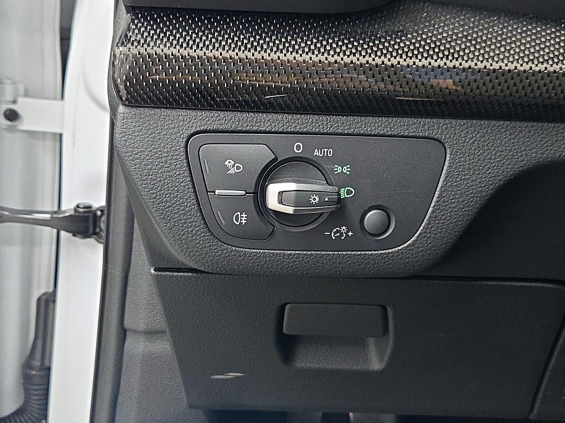 Thumbnail: 2021 Audi SQ5 - 13