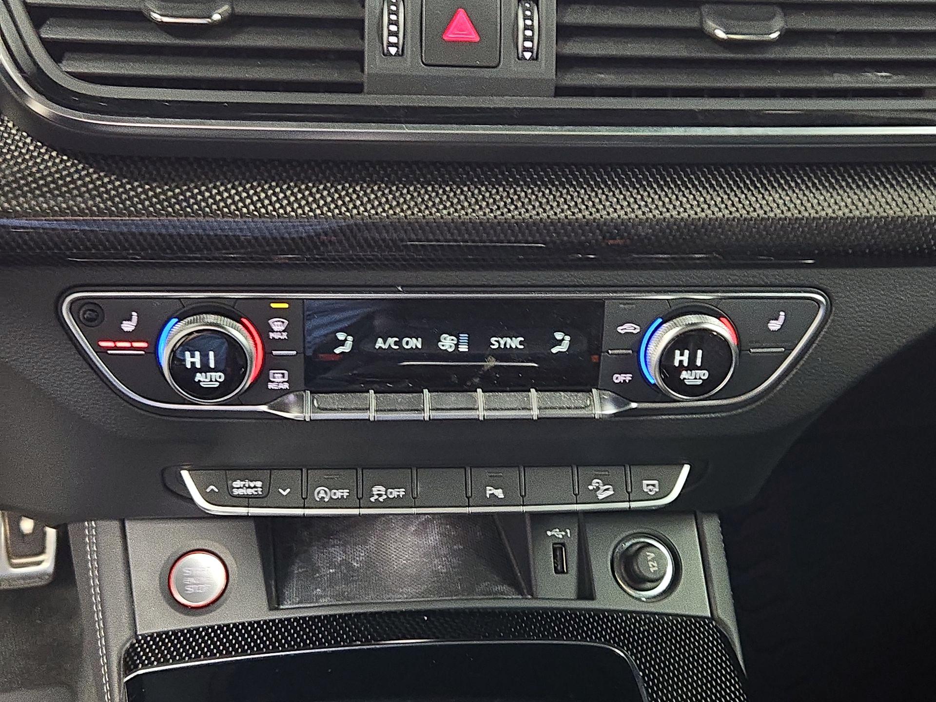 Thumbnail: 2021 Audi SQ5 - 16