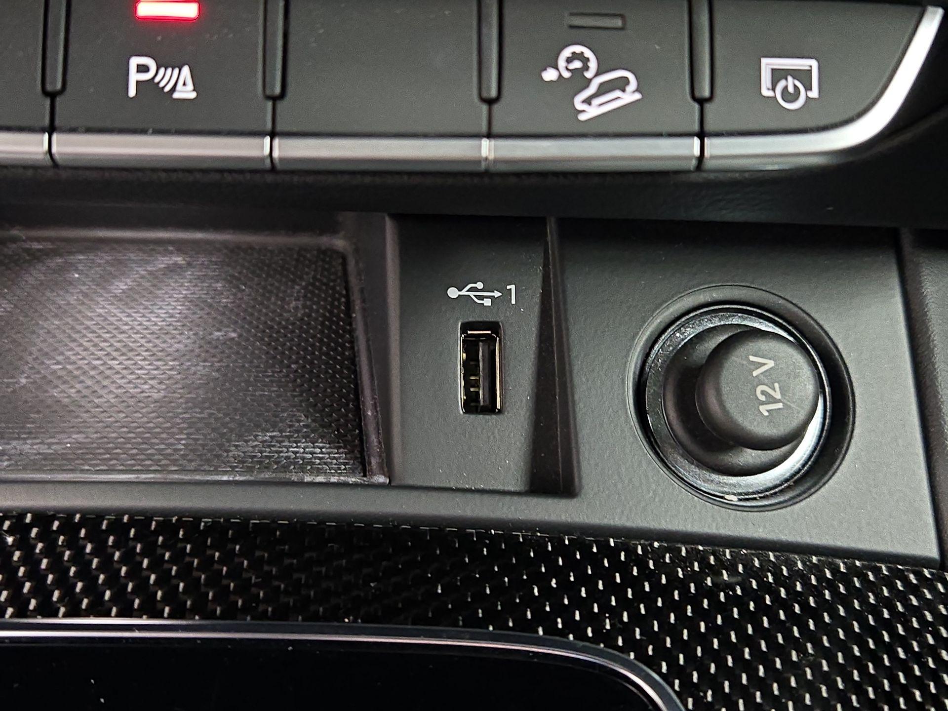 Thumbnail: 2021 Audi SQ5 - 18