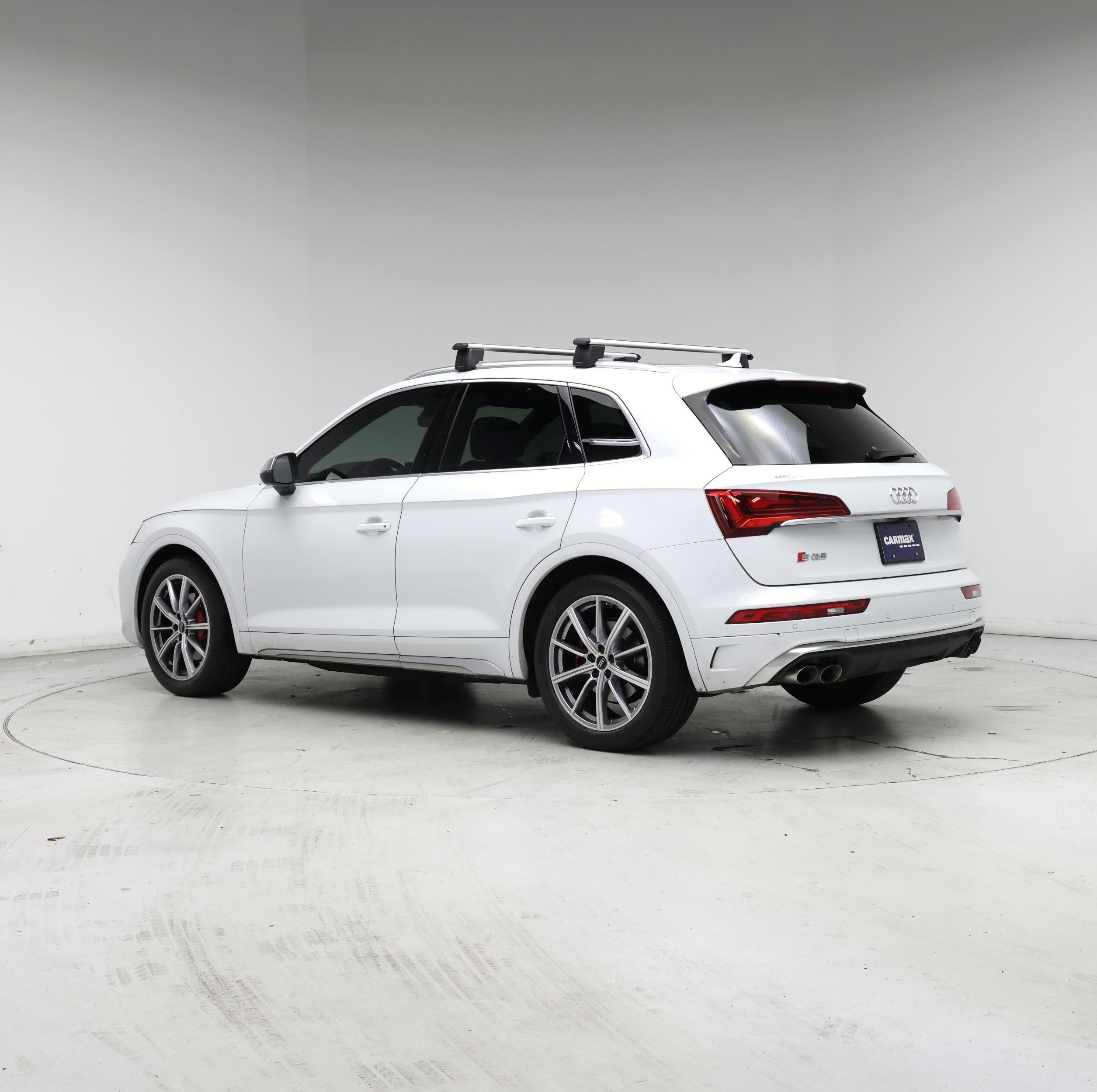Thumbnail: 2021 Audi SQ5 - 2